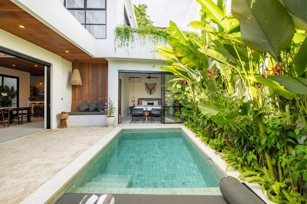 Villa Anita Umalas by Santi Management