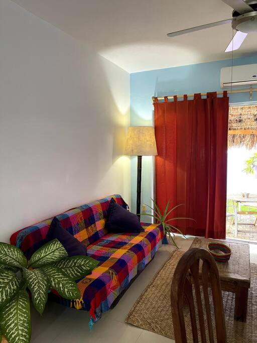 Casa Cebra by the beach -Roof top lounge! Playa del Niño
