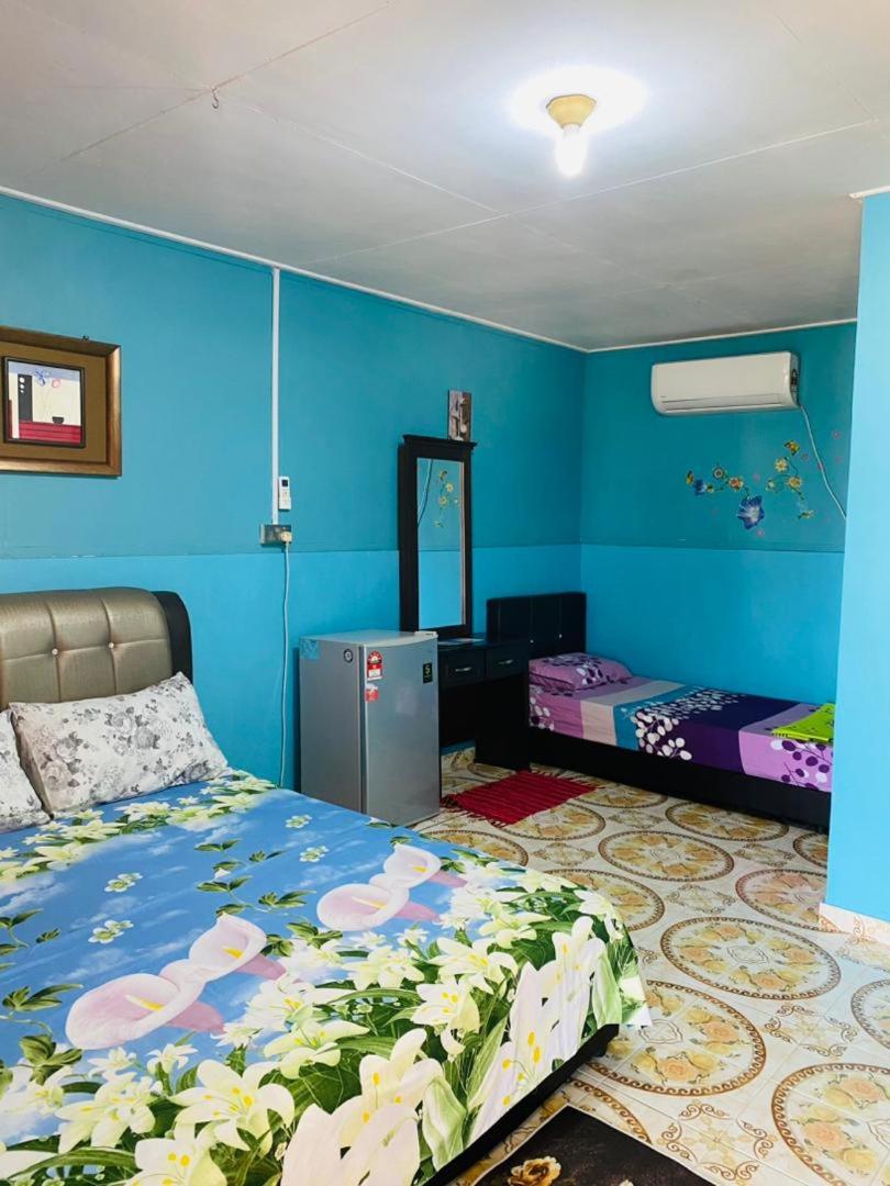 Ella's Place Salang Tioman