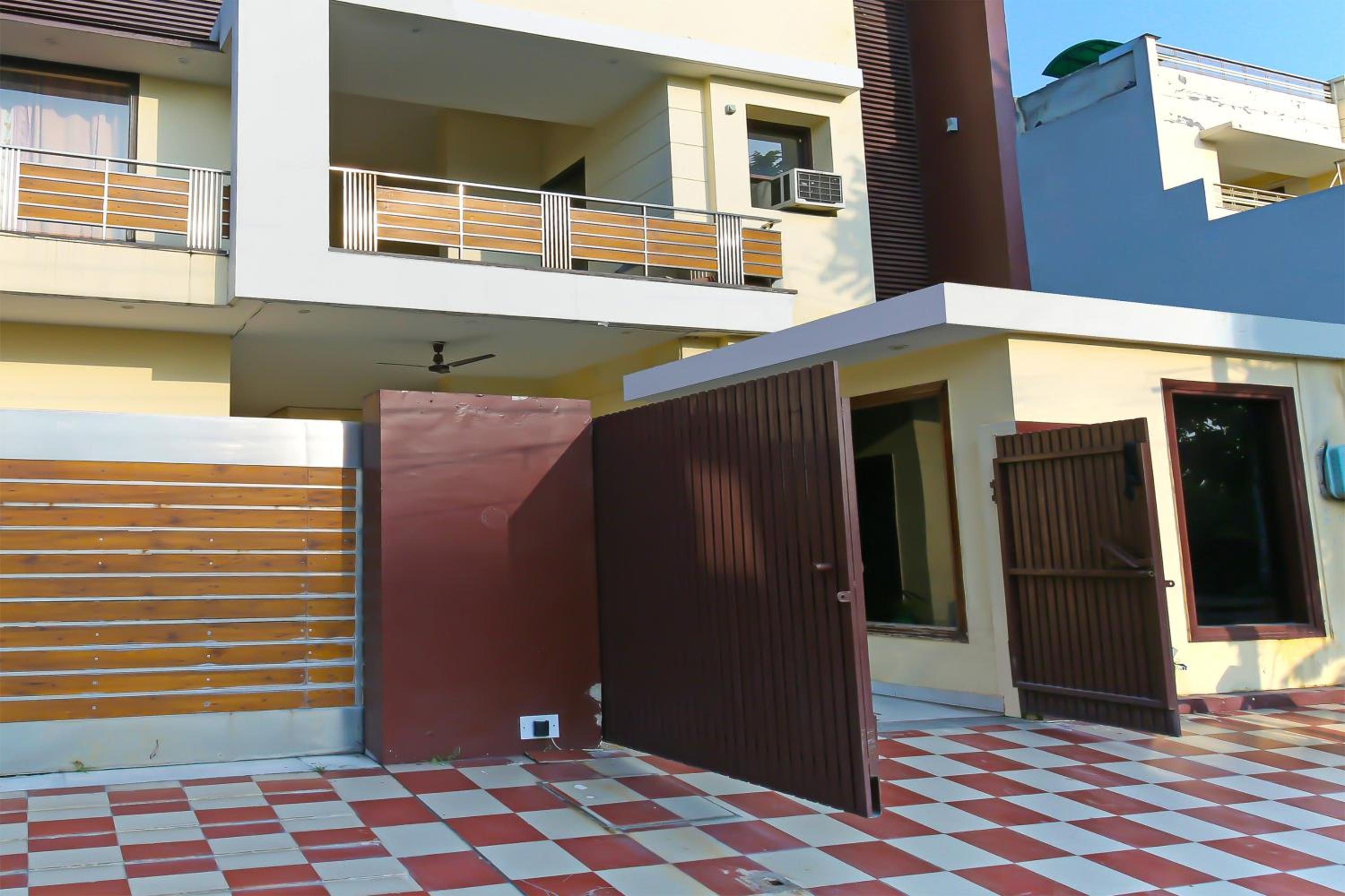 Photo 6