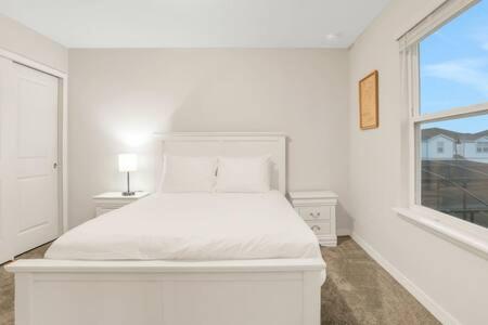 Magnificent 9BR Getaway Villa by Disney w Pool Game Rm view 2