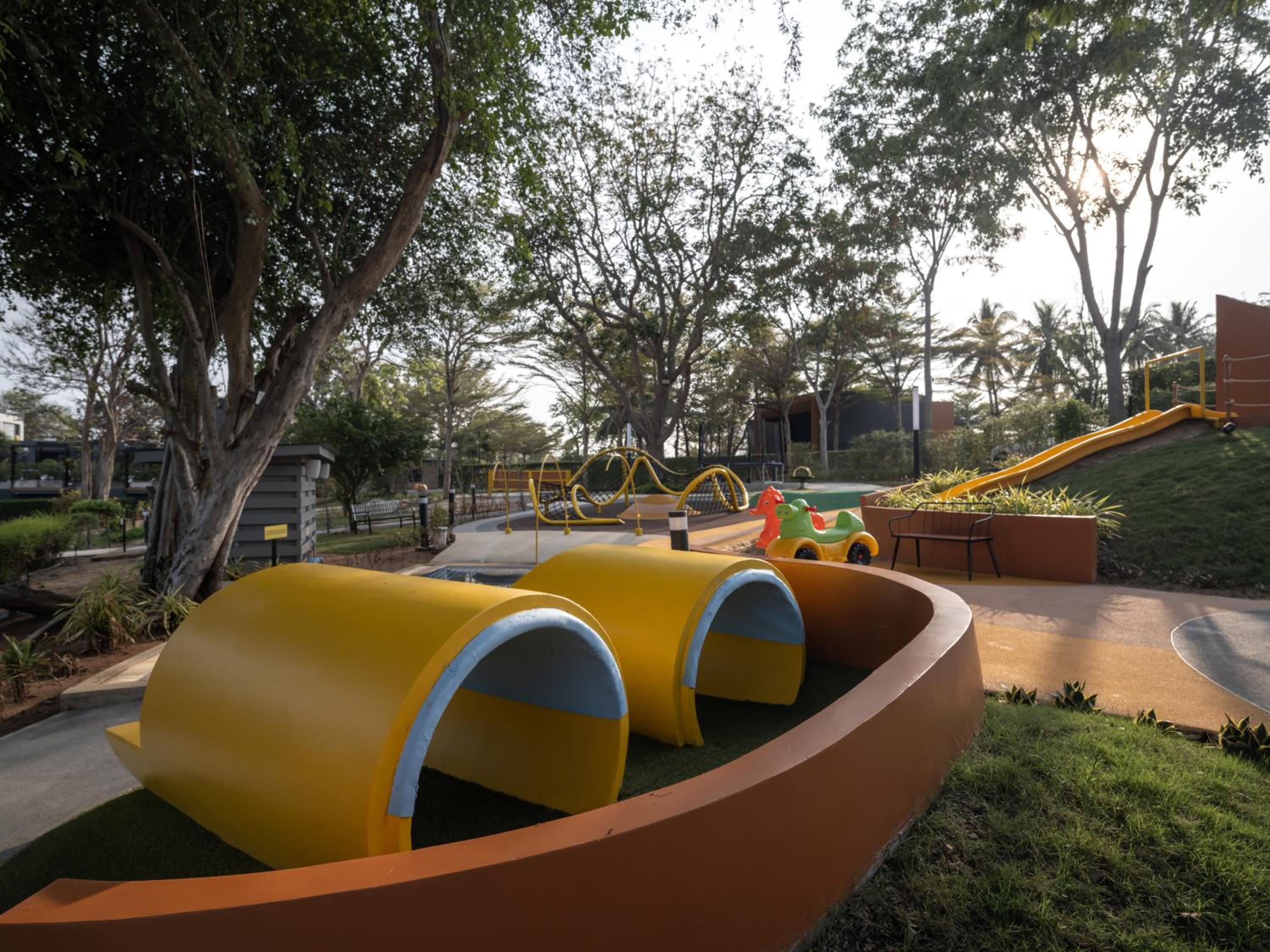 Sunshine Paradise Resort