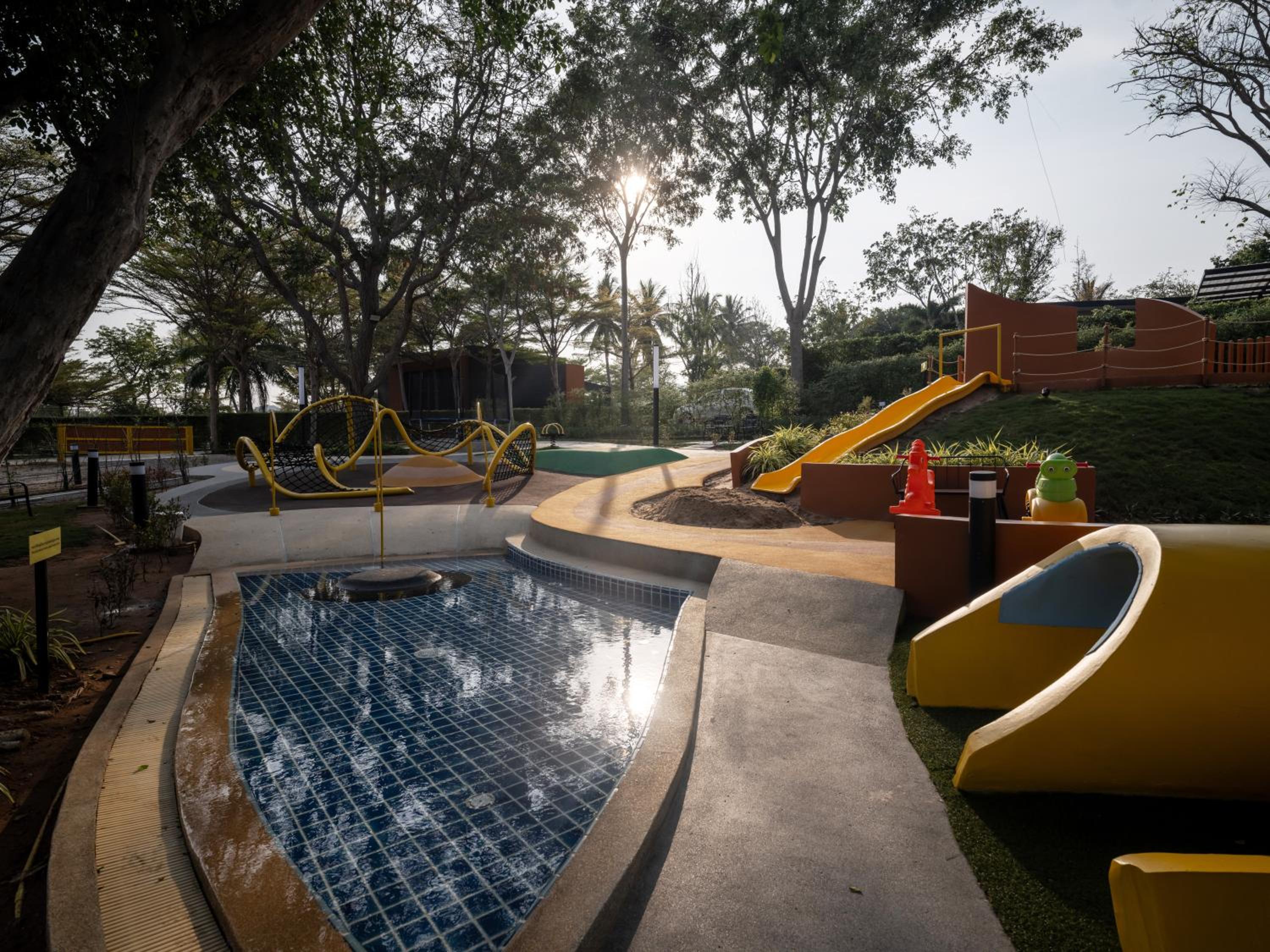 Sunshine Paradise Resort