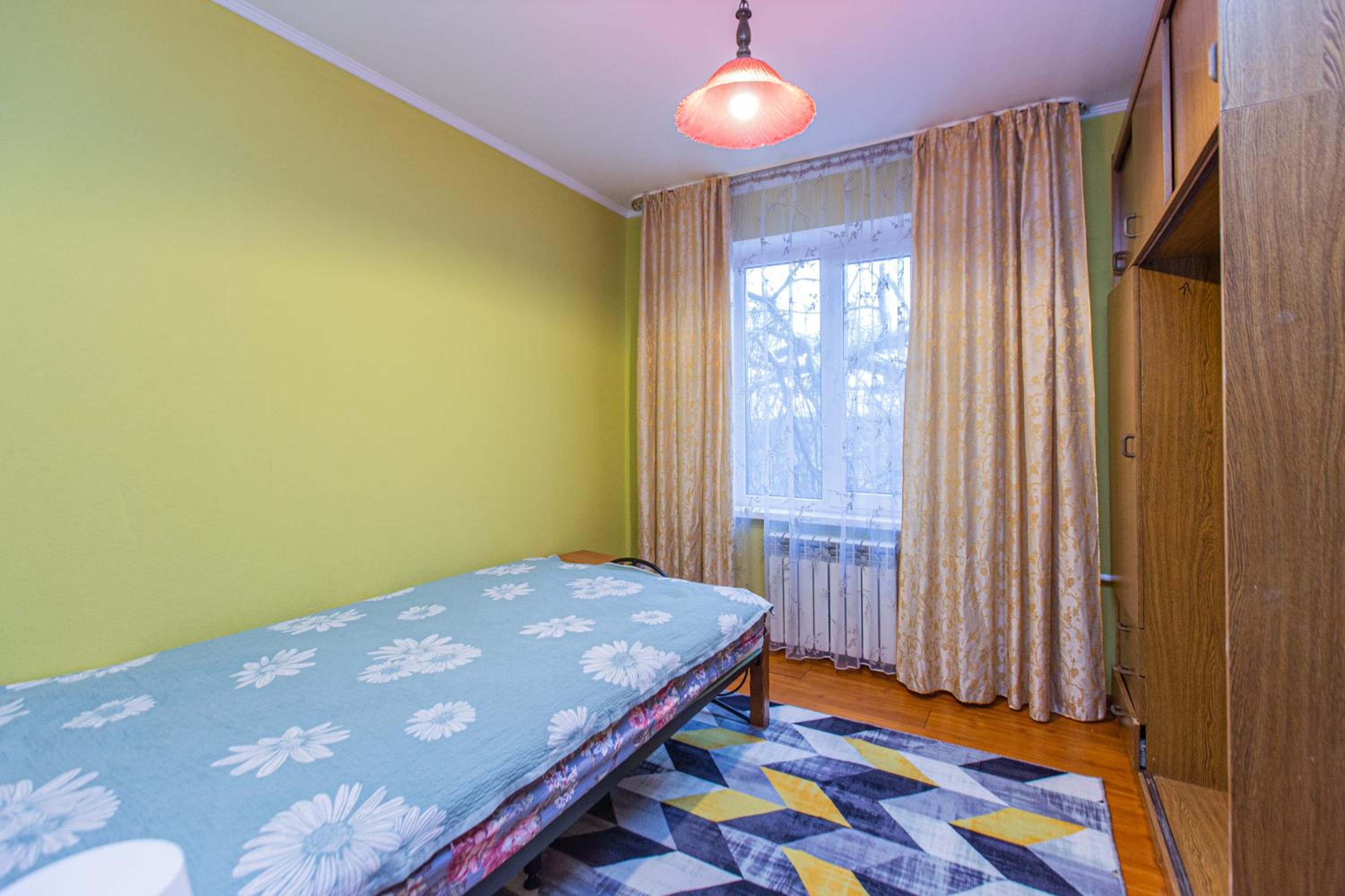 Apartment near Central Mosque and Green Bazaar view 3