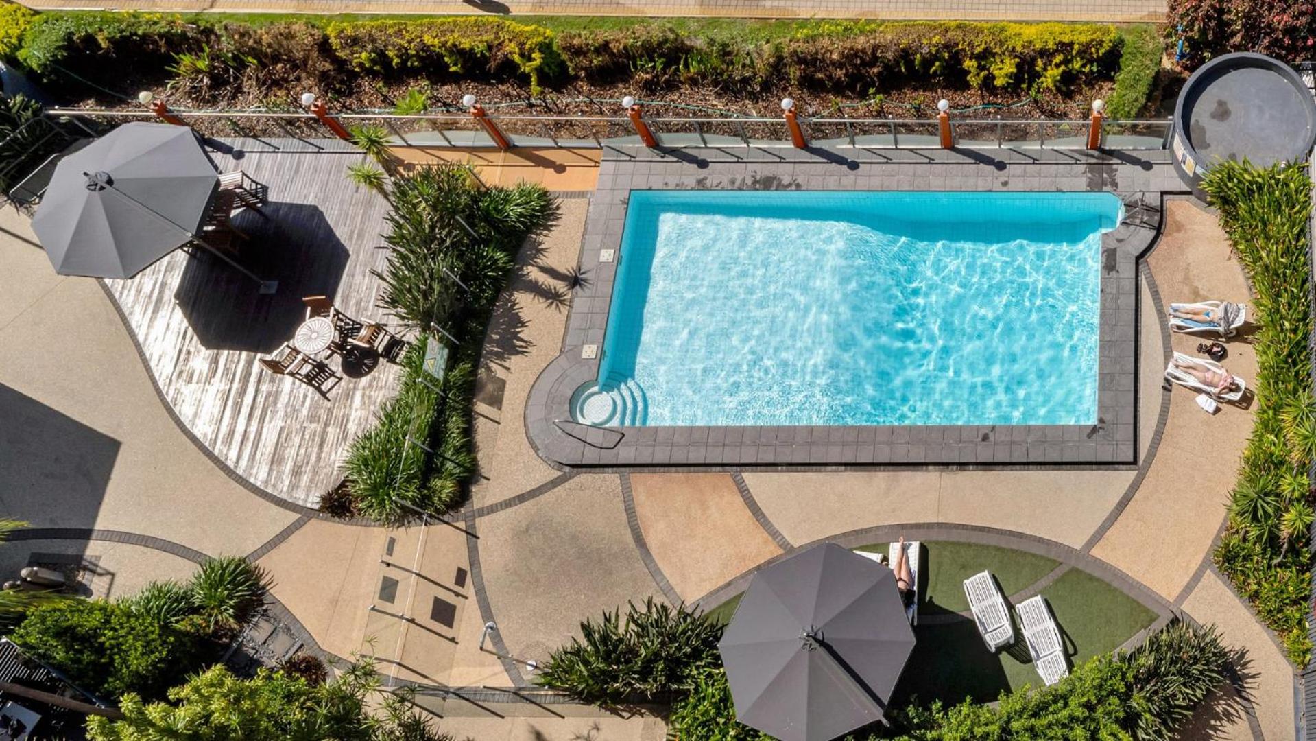 Nestled In A Prime Spot With Stunning Oceanviews