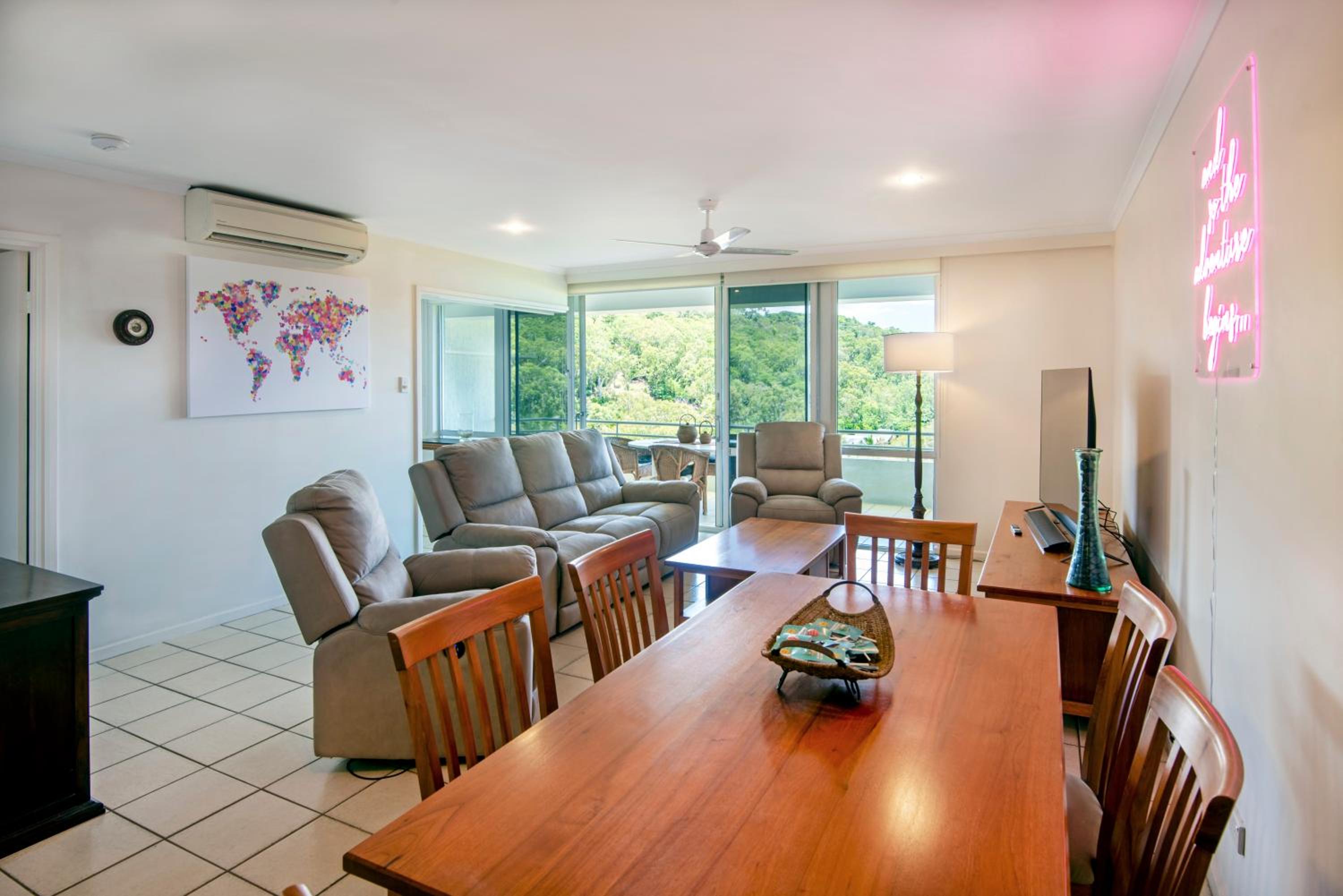 Poinciana Lodge - 2 bedroom - on Hamilton Island by HIHA