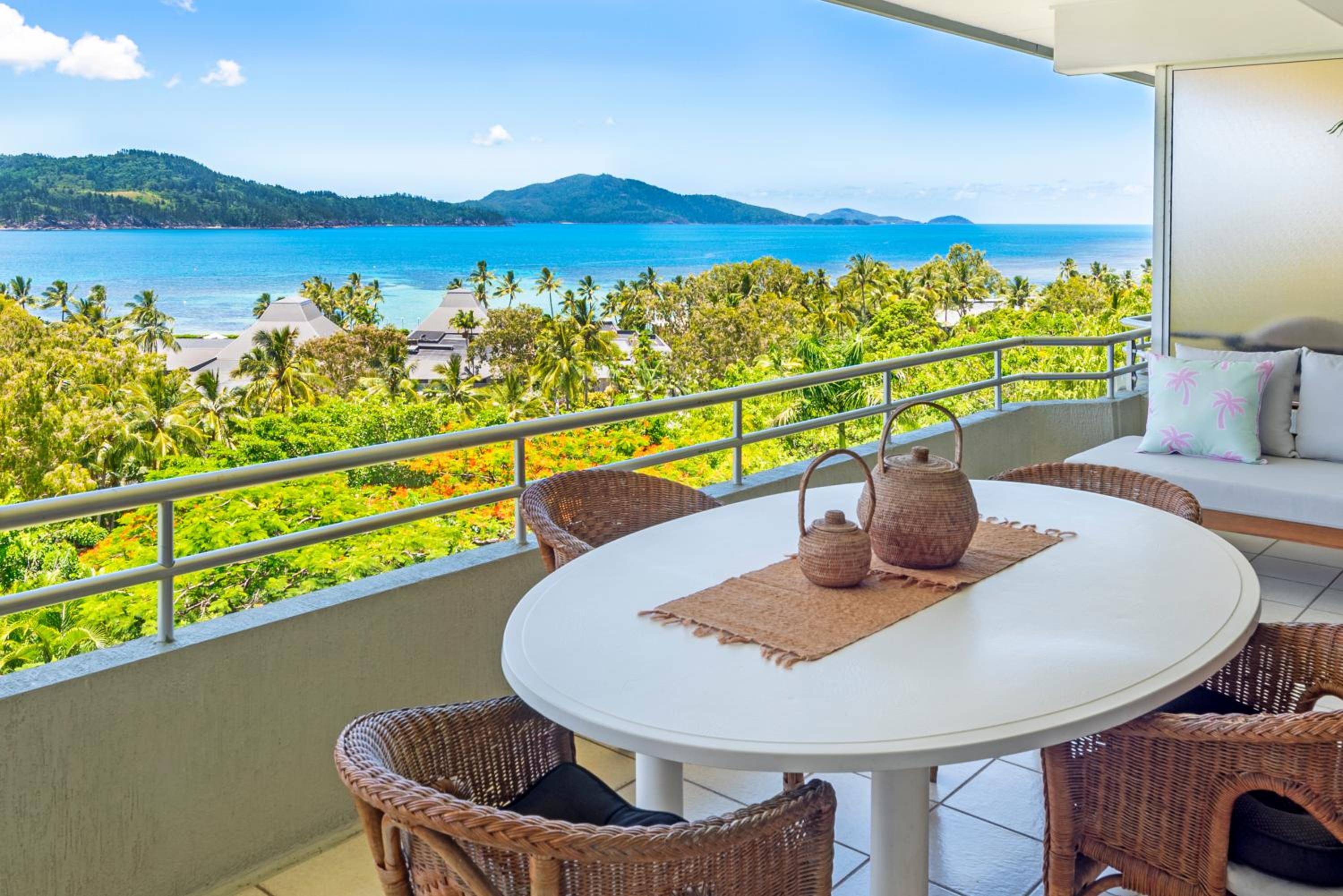Poinciana Lodge - 2 bedroom - on Hamilton Island by HIHA