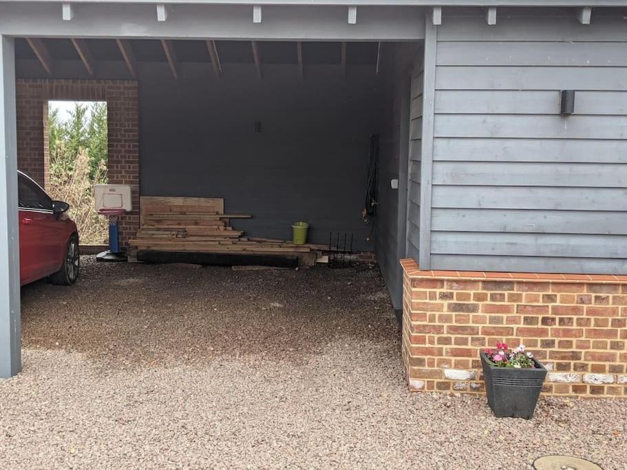 Private garden annexe with kitchenette