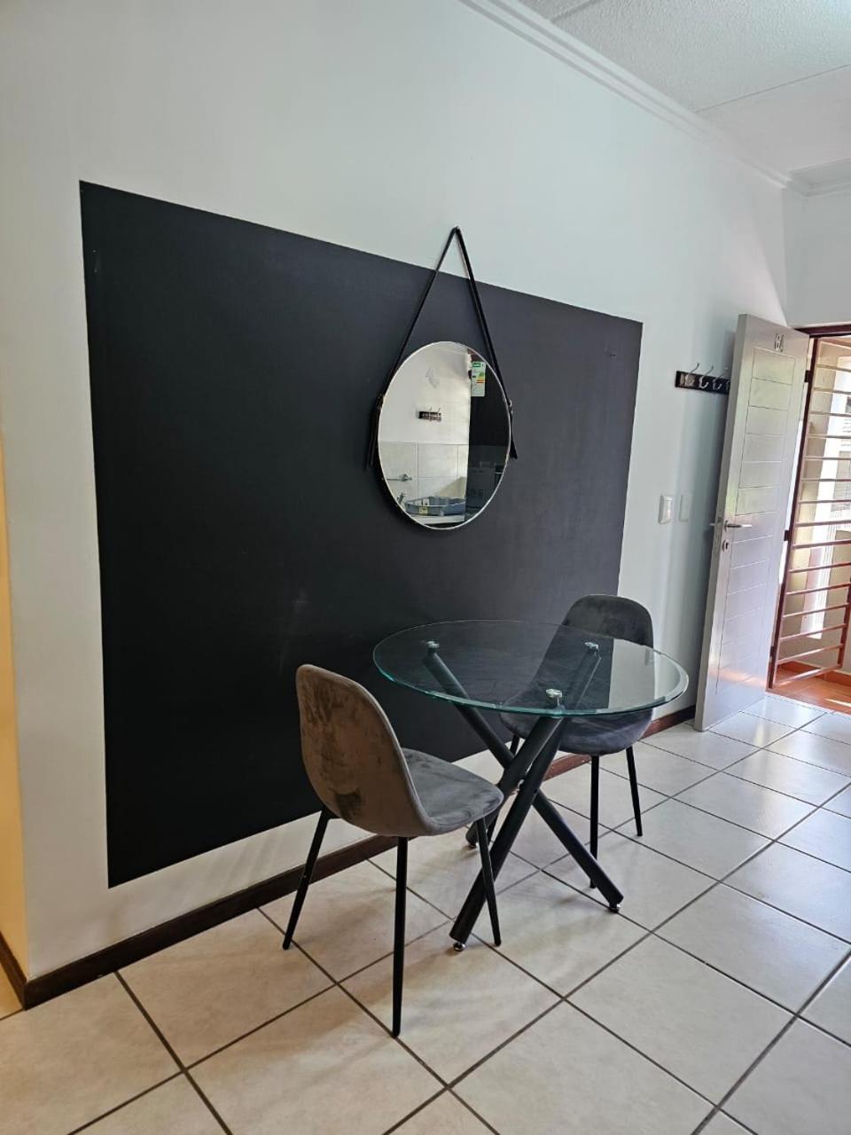 Exquisite Apartment In Fourways