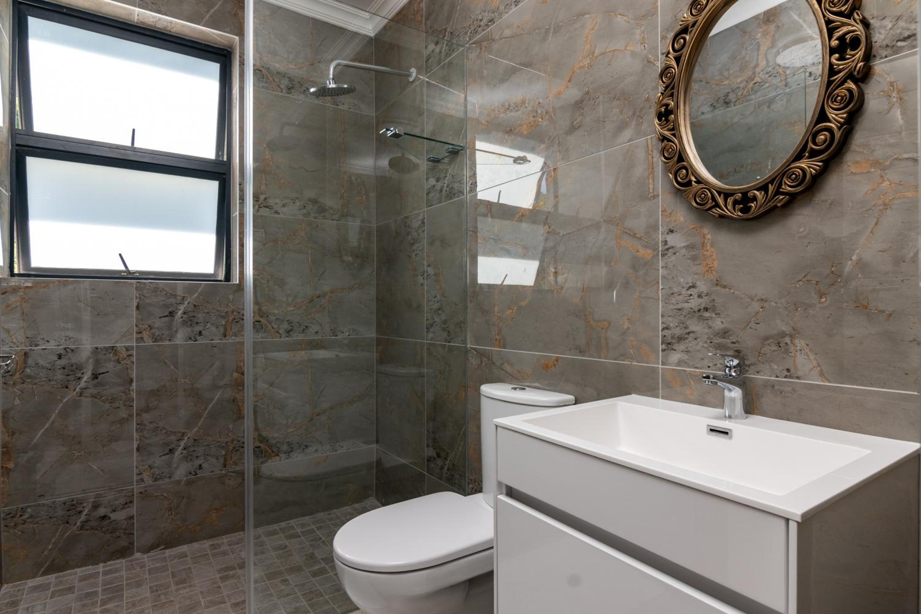 Shanthi Apartment 8