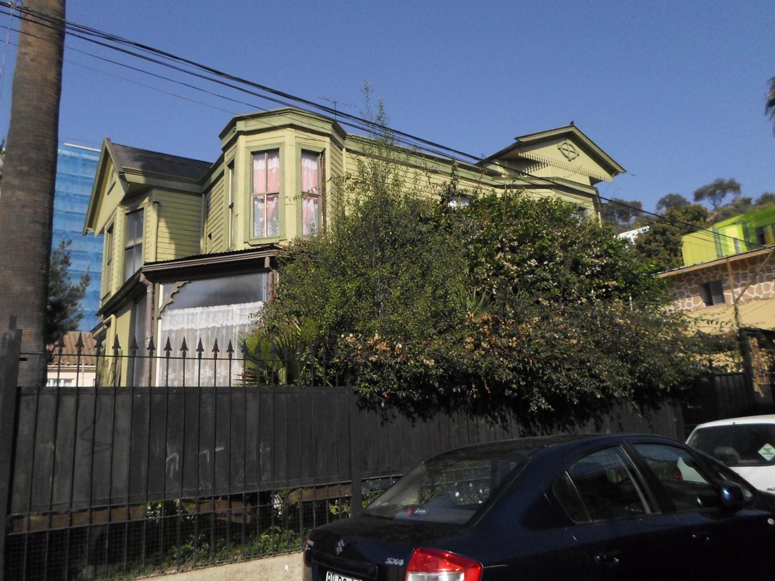 Hostal Residencia Blest Gana