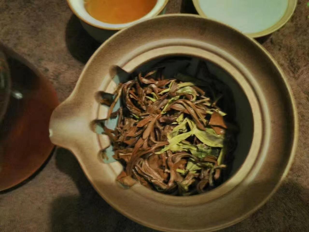Yuanyang Flower and Horse Inn