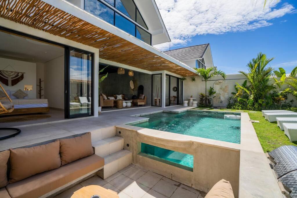 Tropicool Villa - Brand New 5BR Villa near Canggu