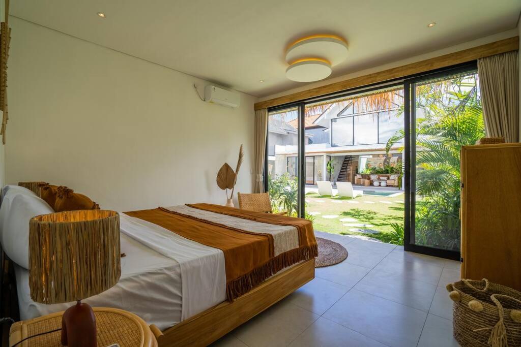 Tropicool Villa - Brand New 5BR Villa near Canggu