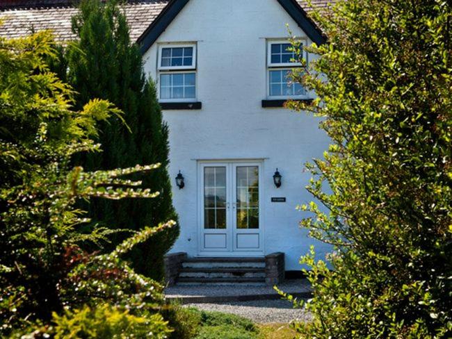 2 Bed in Conwy oc-tycan view 4