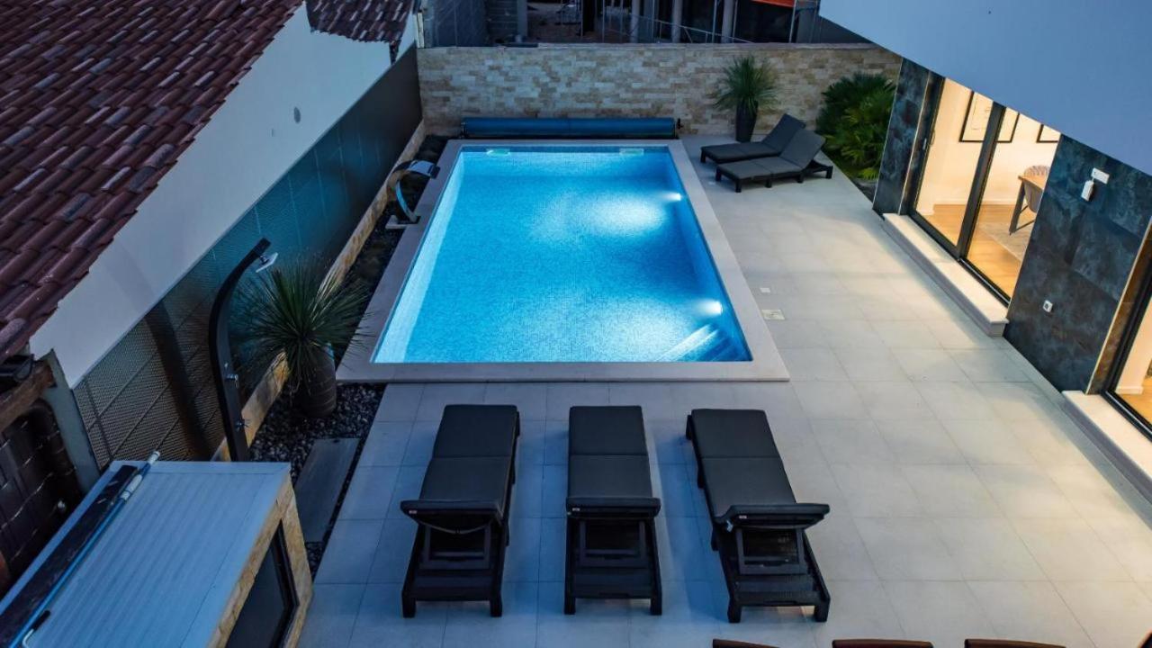 Villa Lisa by Belmont Realty view 2