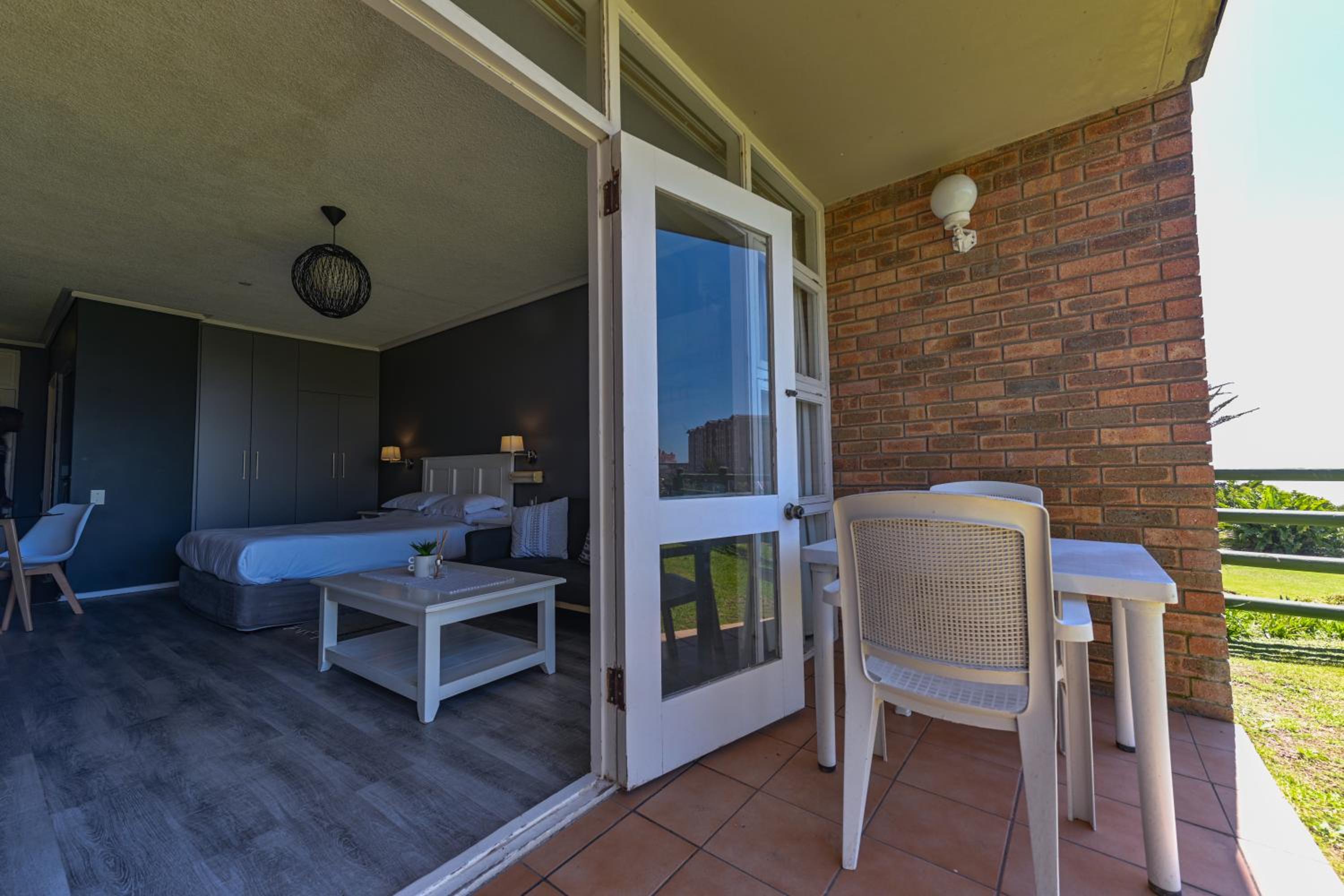 Unit 159 Brookes Hill Suites view 3