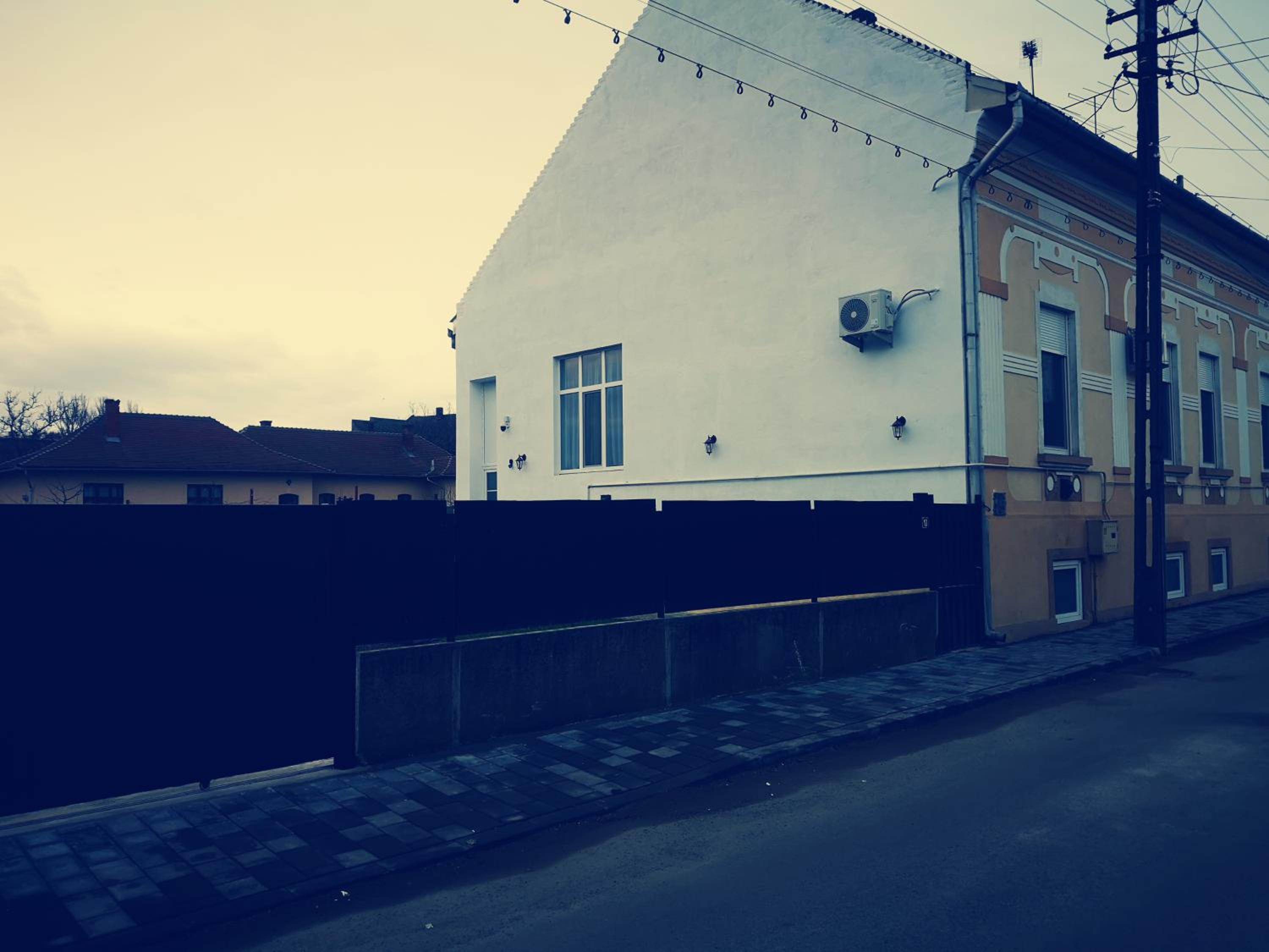 Photo 46
