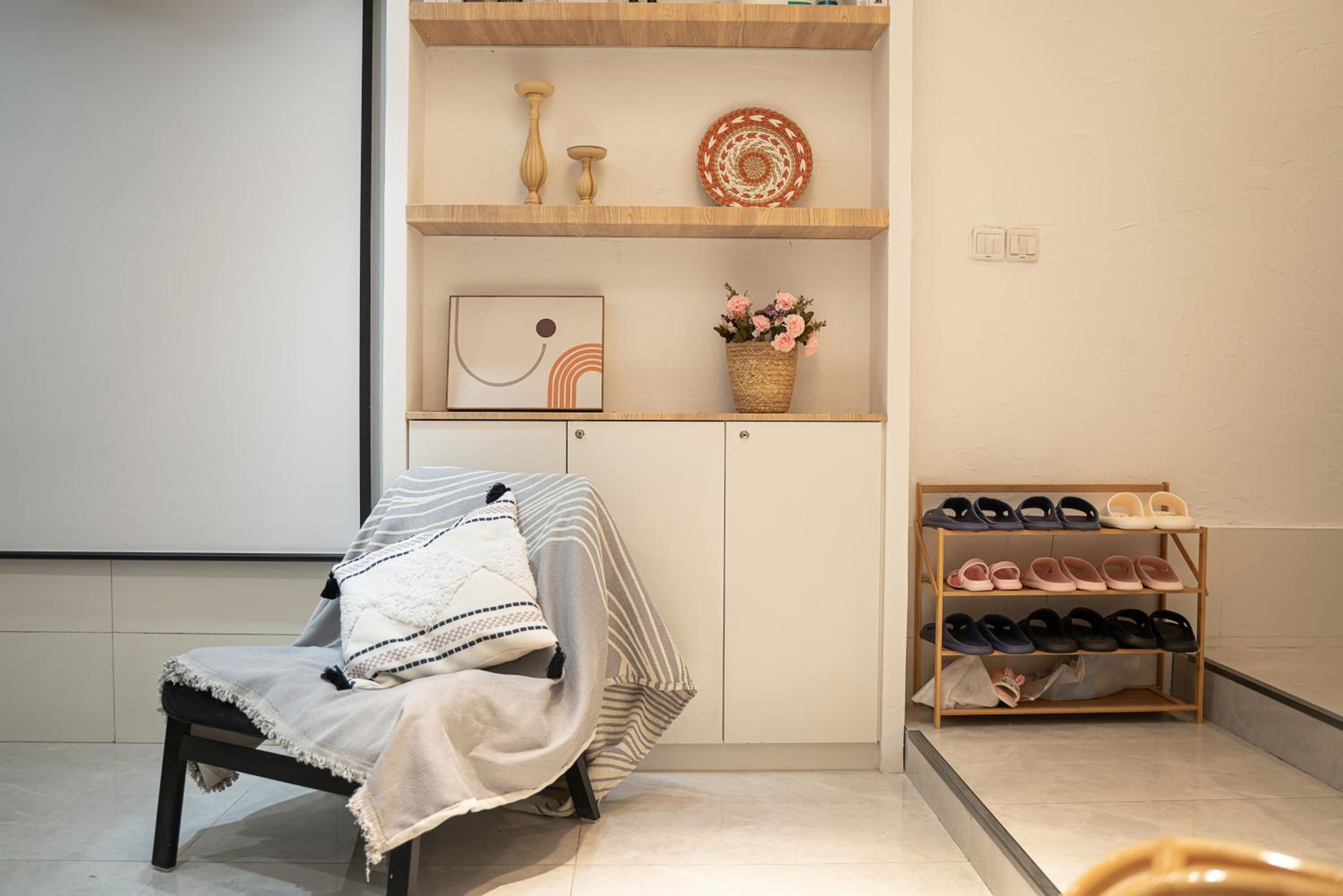 Shanghai Downtown Yi Du B&B - Near South Shaanxi Road Metro Station 600meters