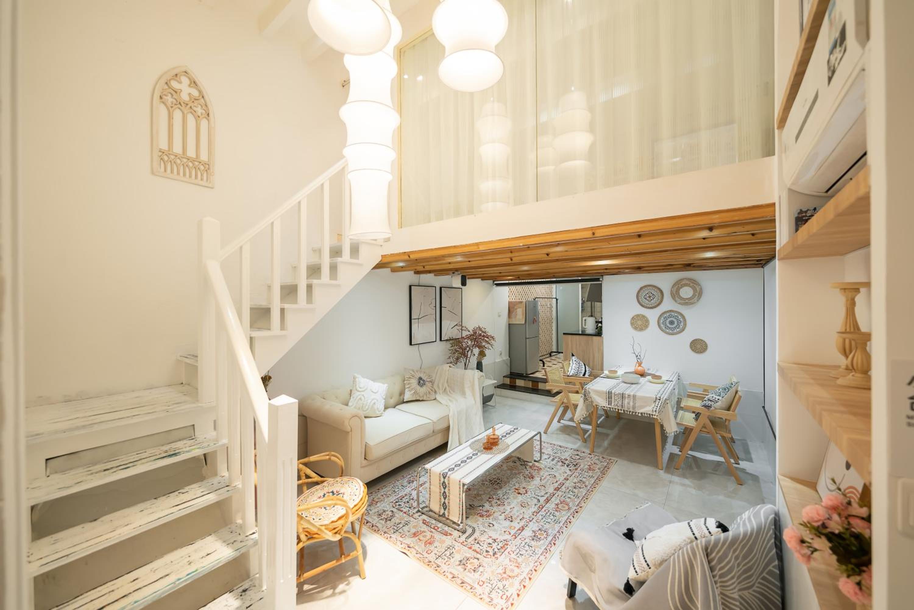 Shanghai Downtown Yi Du B&B - Near South Shaanxi Road Metro Station 600meters