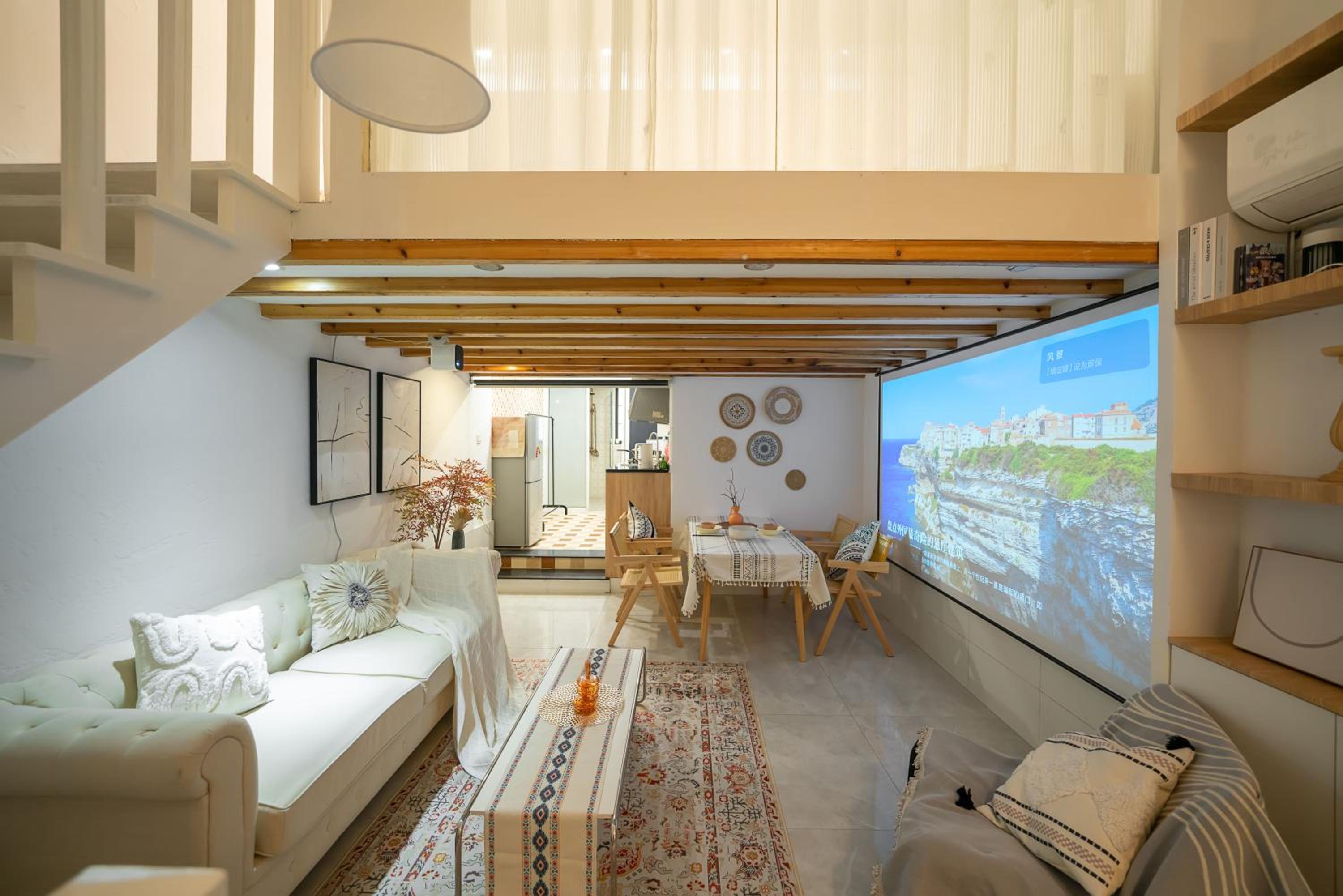 Shanghai Downtown Yi Du B&B - Near South Shaanxi Road Metro Station 600meters