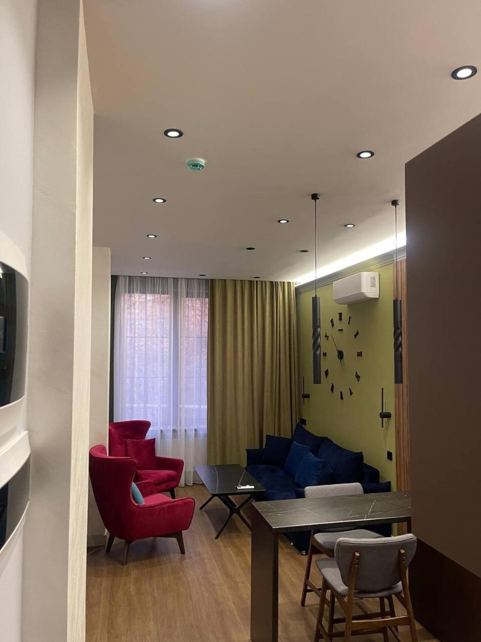 Elegant Apartment