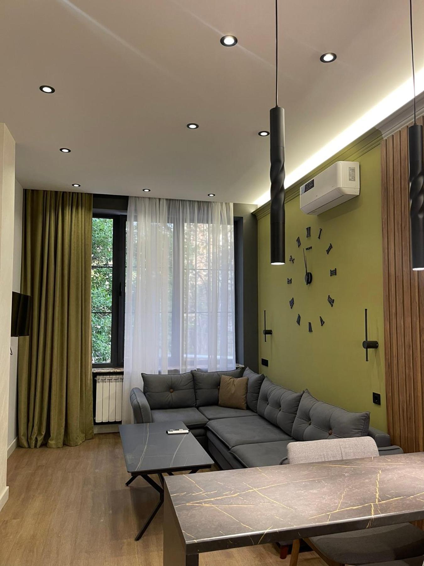 Elegant Apartment