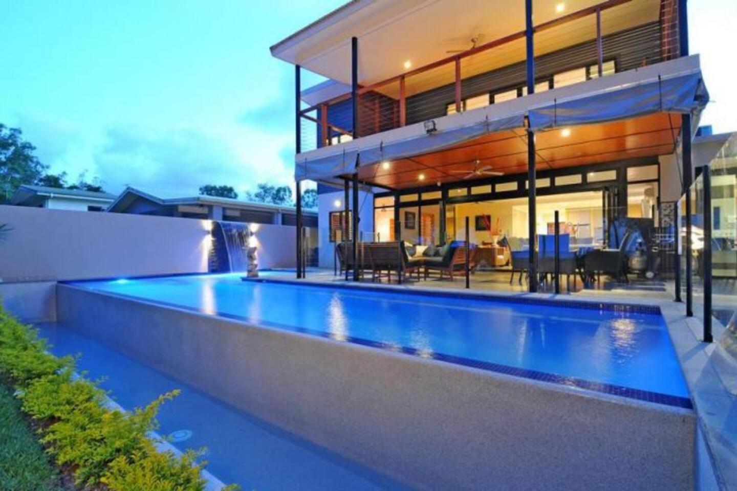 Bramston on the Beach - A Private Poolside Oasis