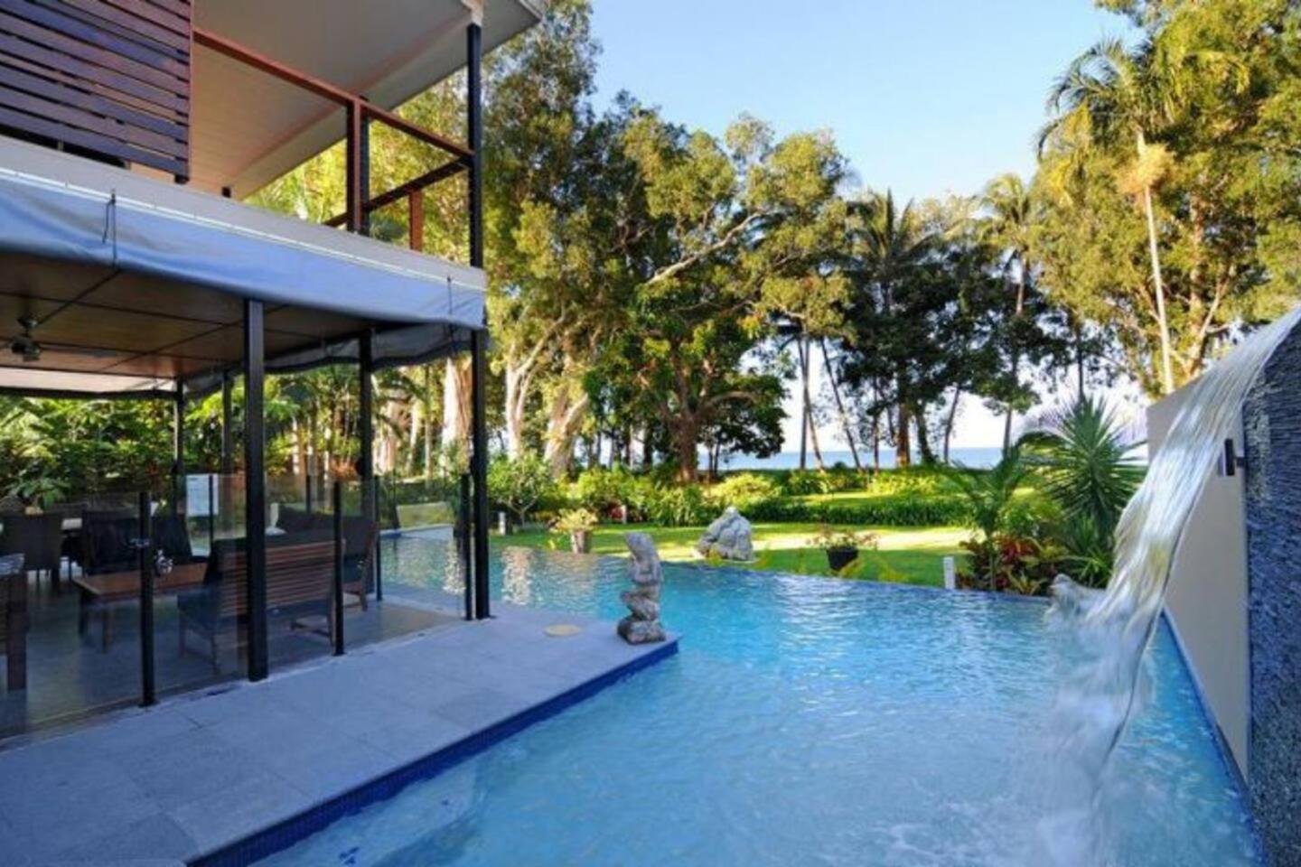 Bramston on the Beach - A Private Poolside Oasis