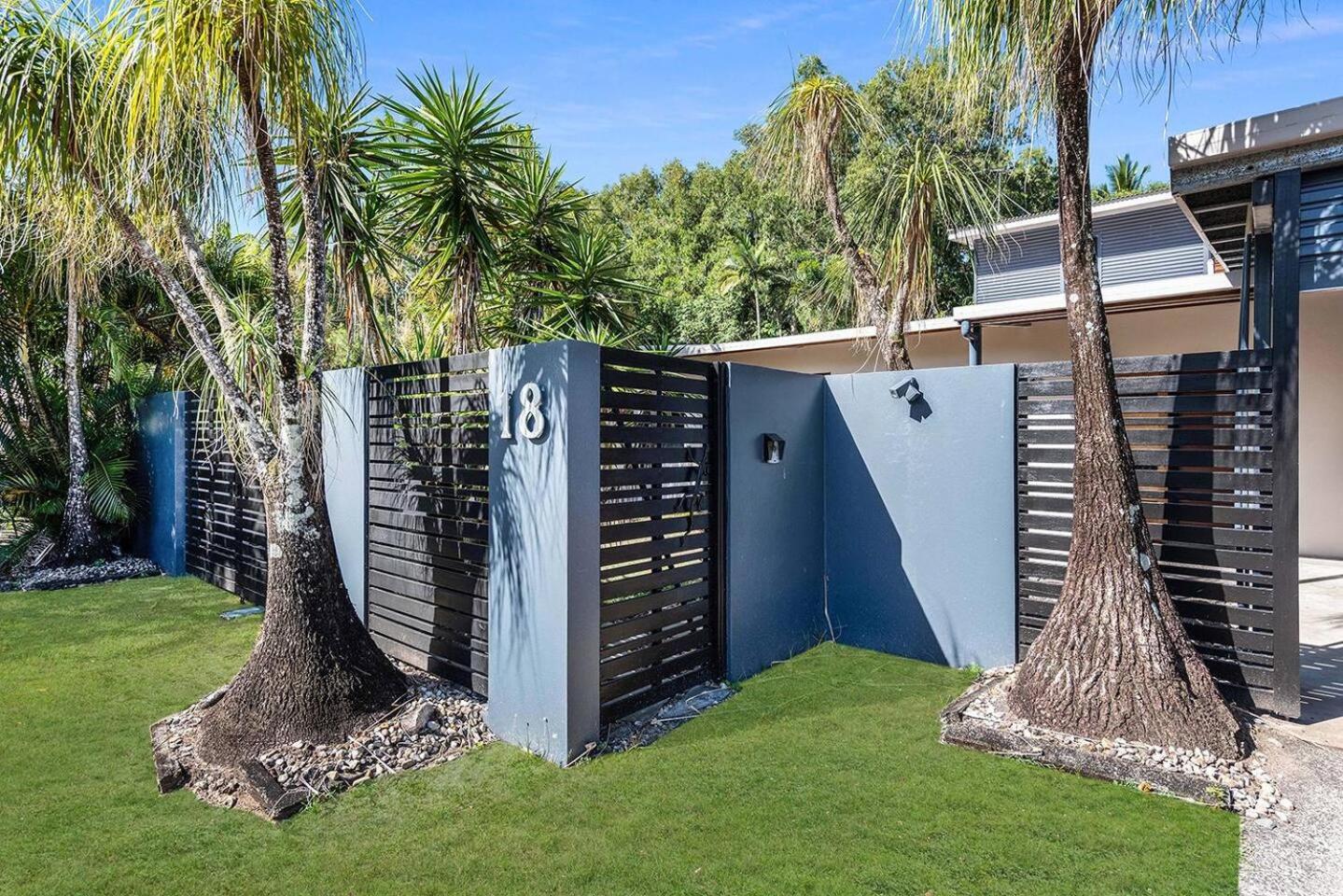 Bramston on the Beach - A Private Poolside Oasis