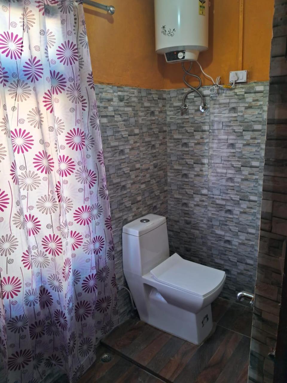 Photo 20