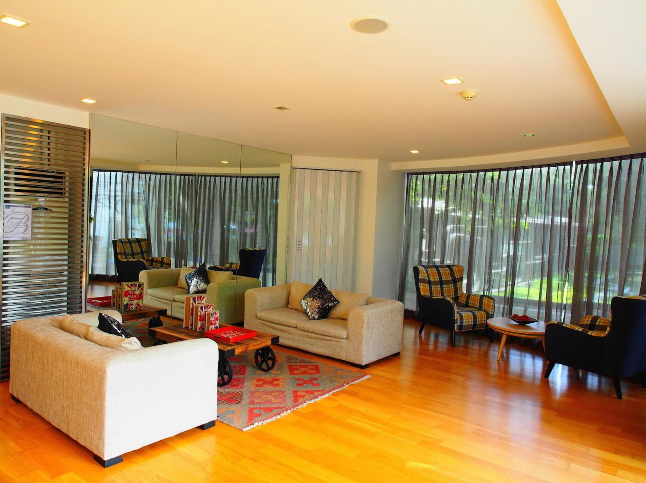 Beverly 33 by Aspira