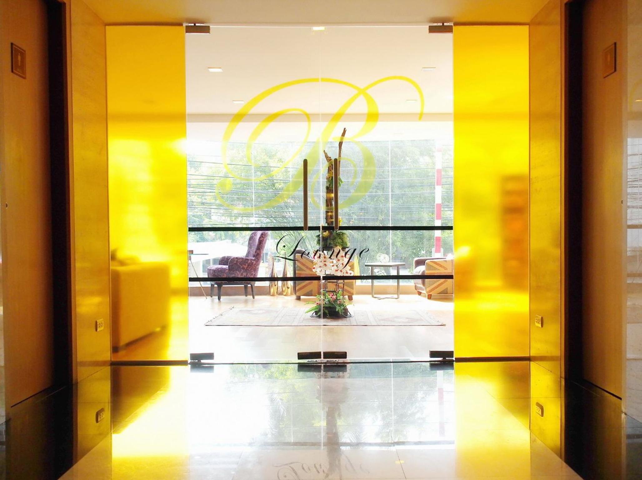 Beverly 33 by Aspira
