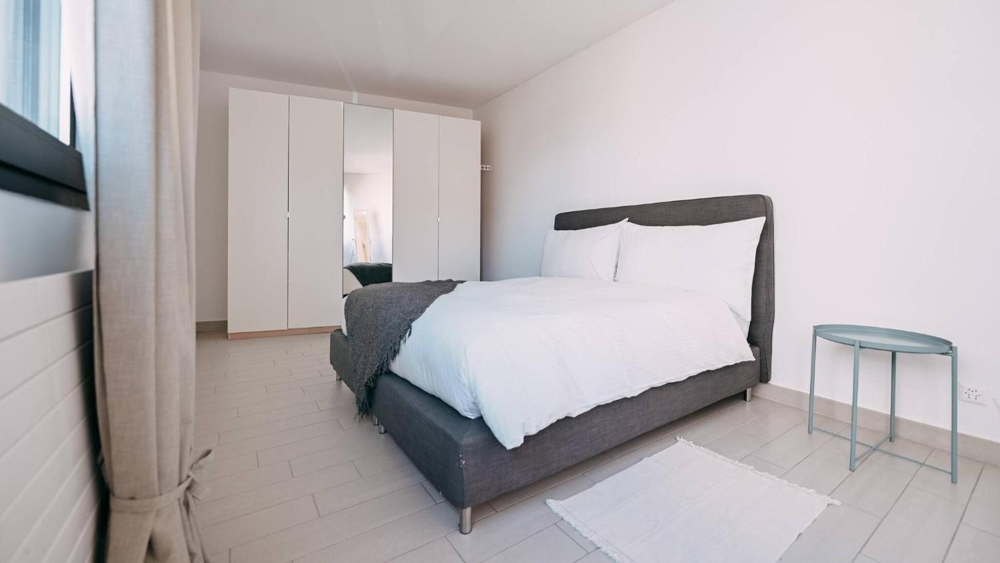New Central Plaza Apartment3