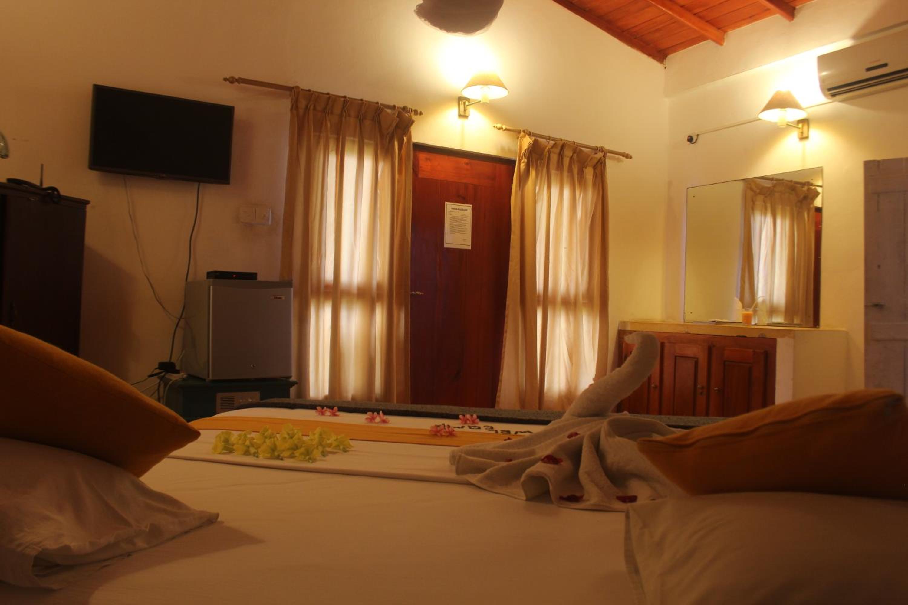 Shanthi Beach Resort