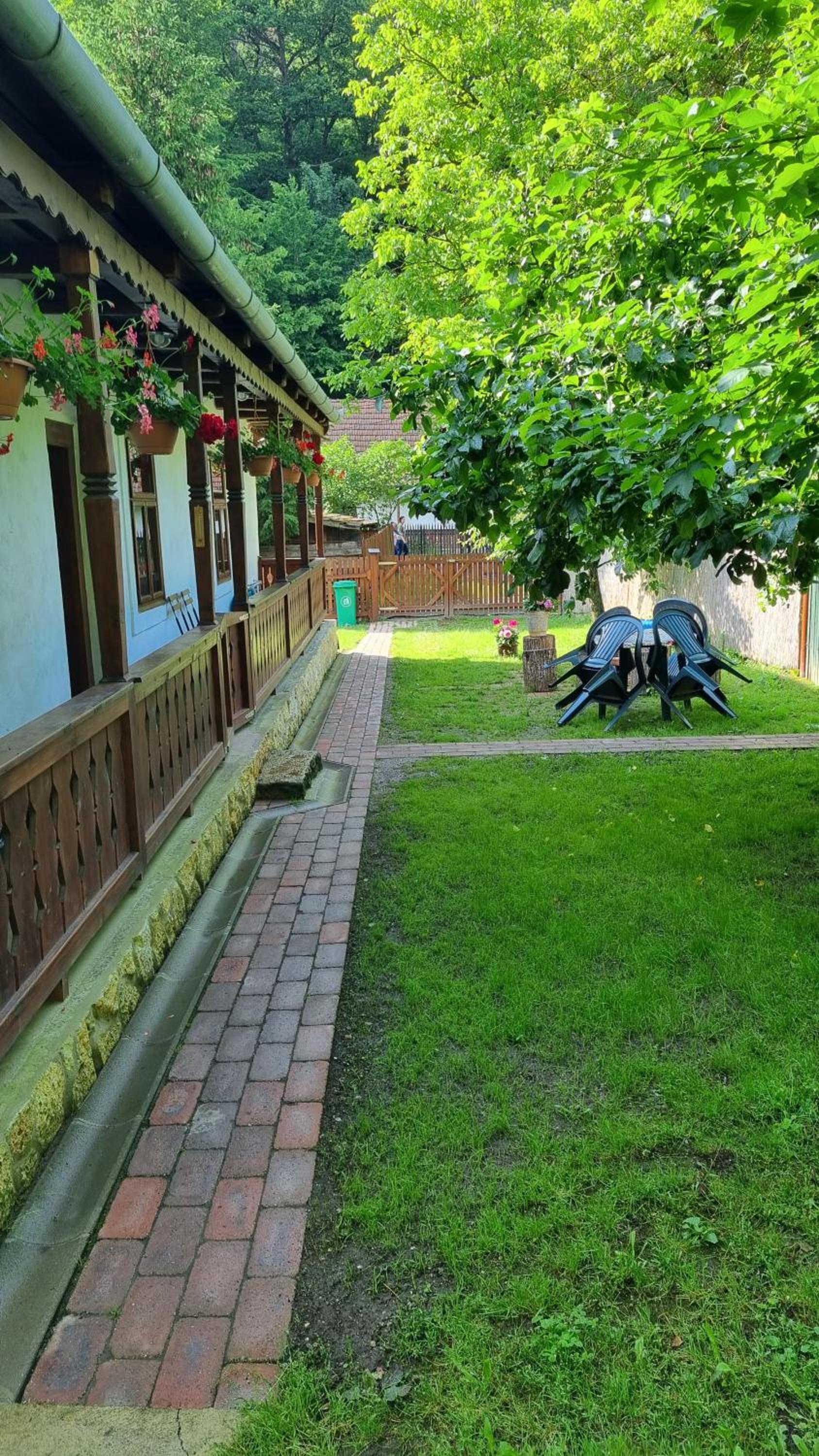Hutai Meseház view 3