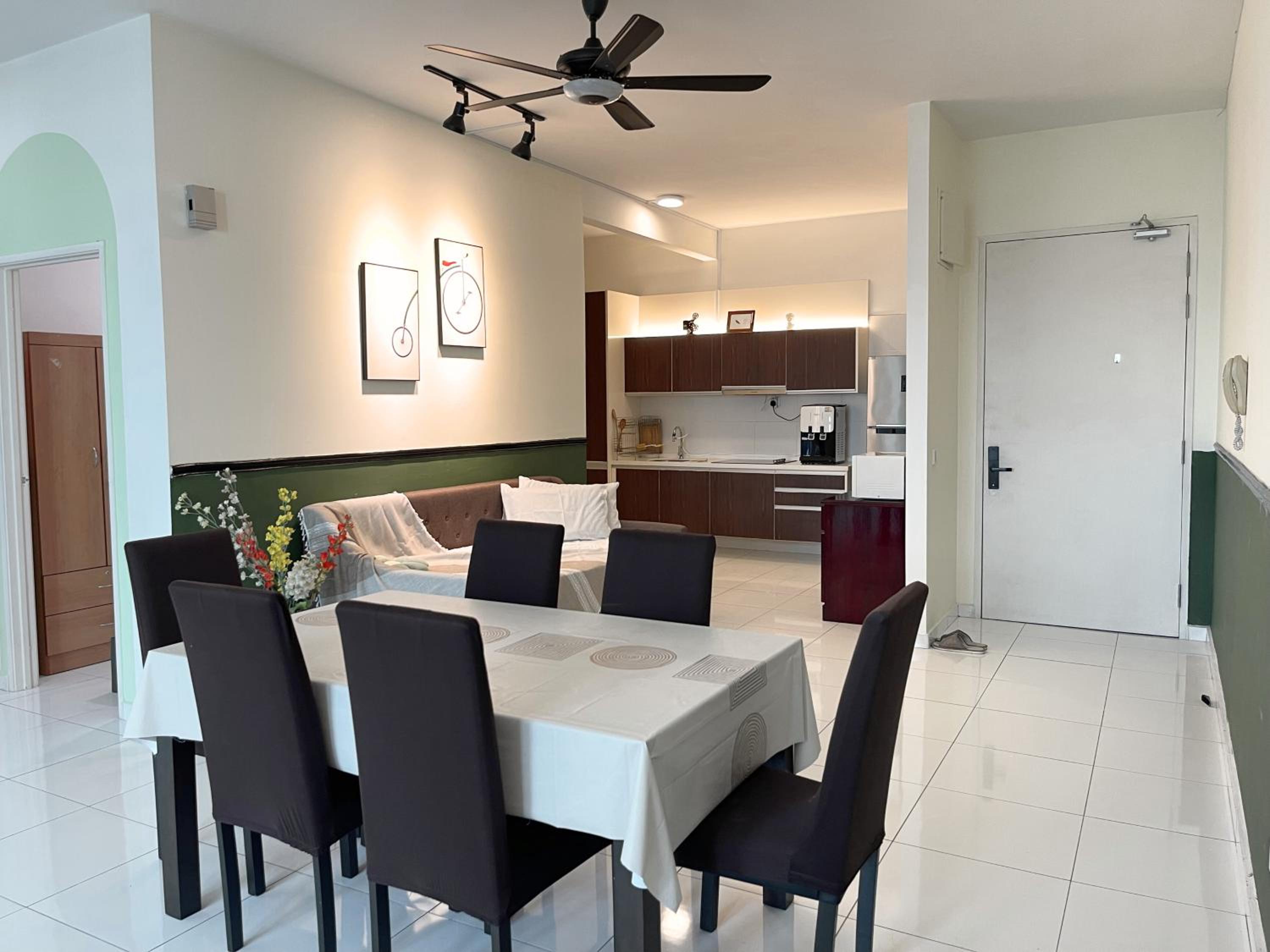 3Bed2Bath SkyLoft Bukit Indah JB