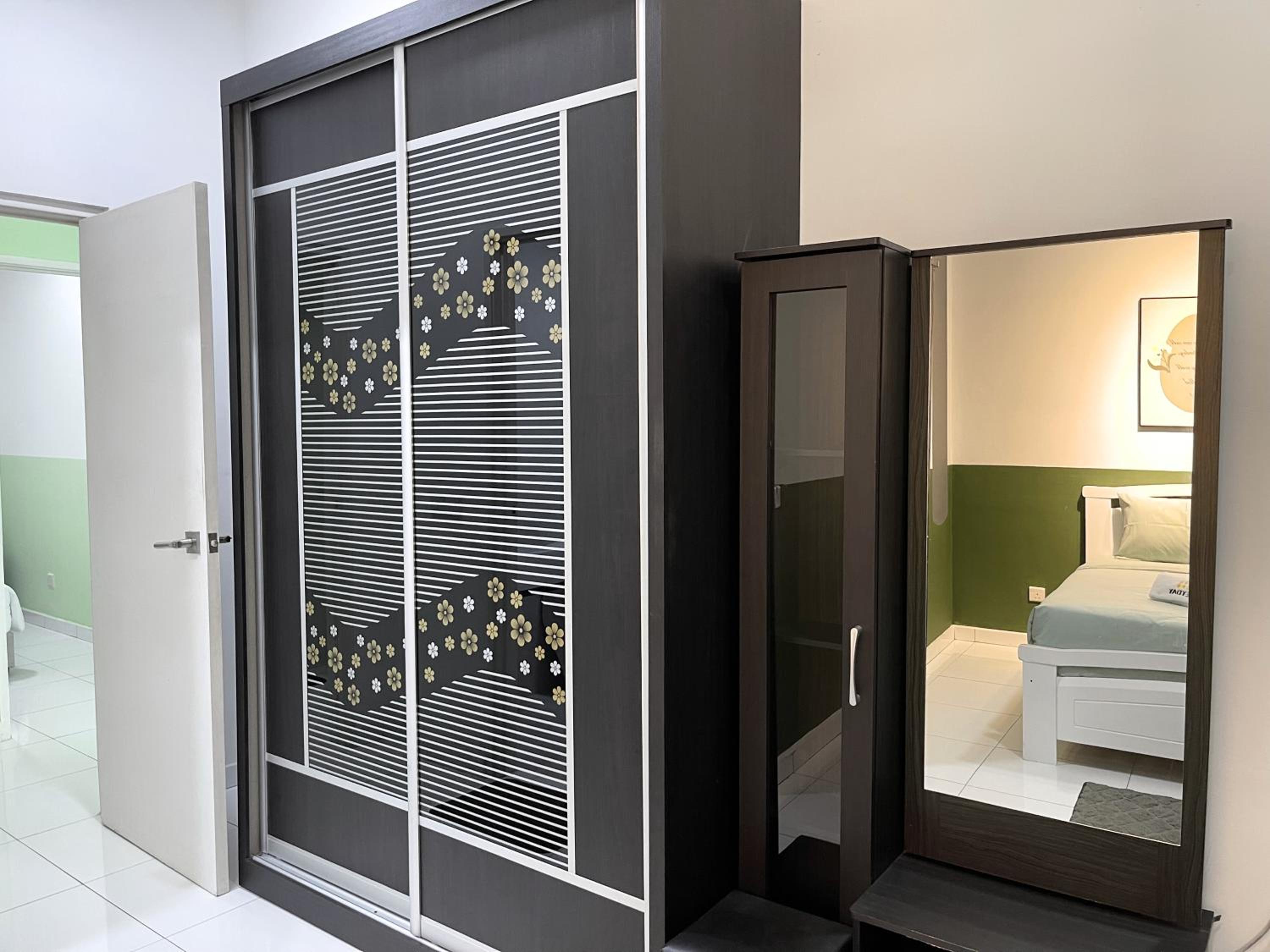 3Bed2Bath SkyLoft Bukit Indah JB