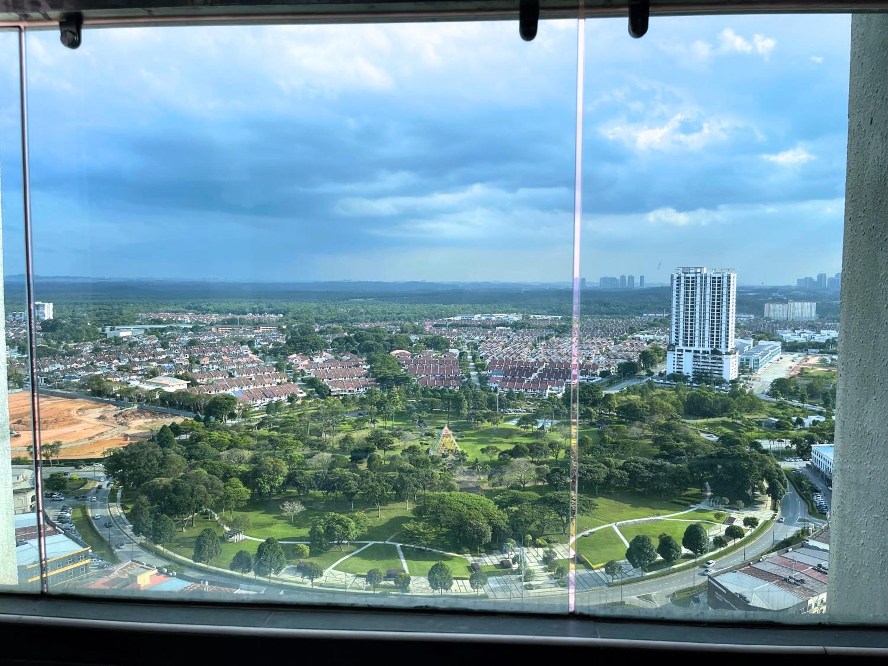 3Bed2Bath SkyLoft Bukit Indah JB