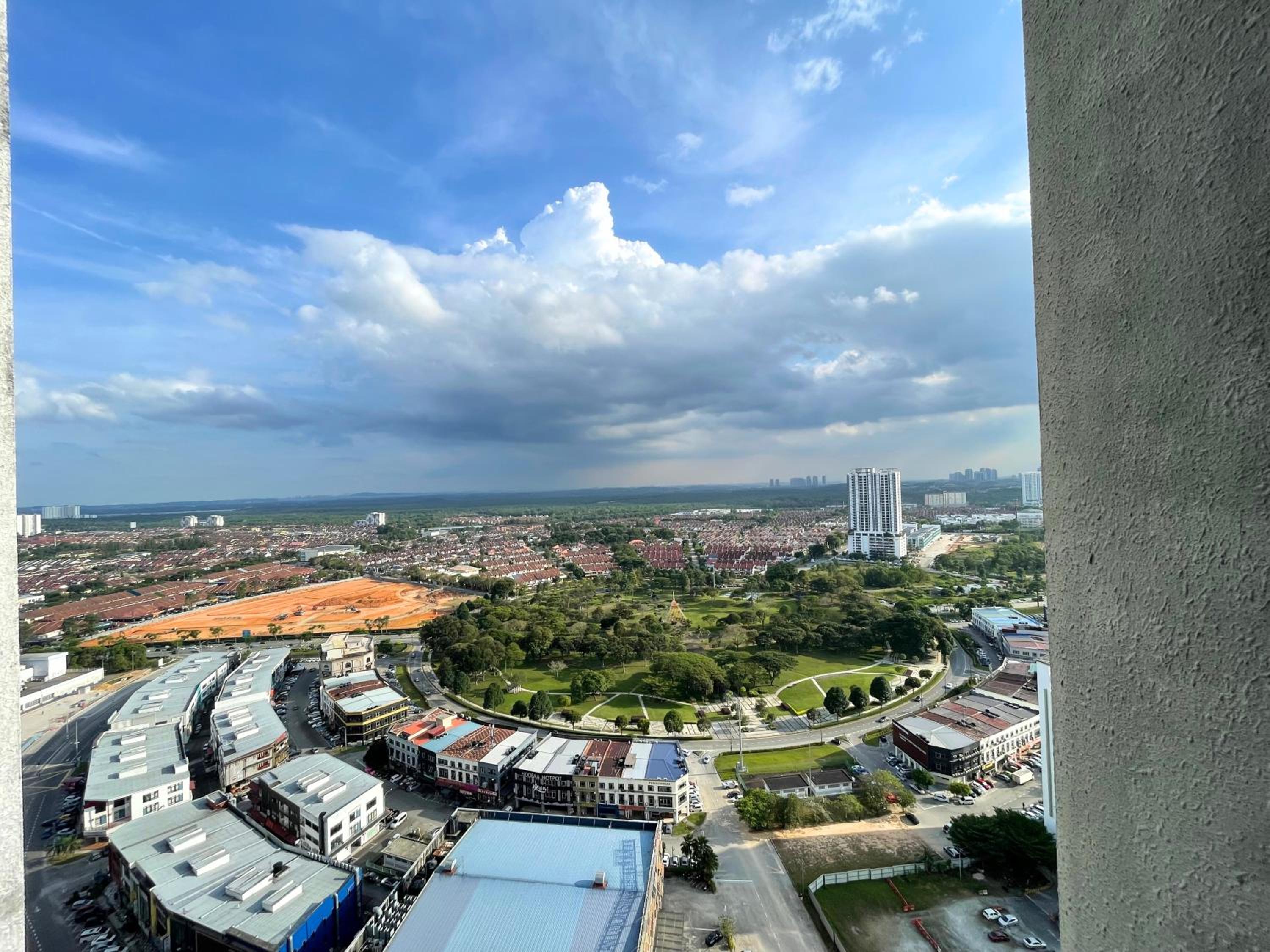 3Bed2Bath SkyLoft Bukit Indah JB