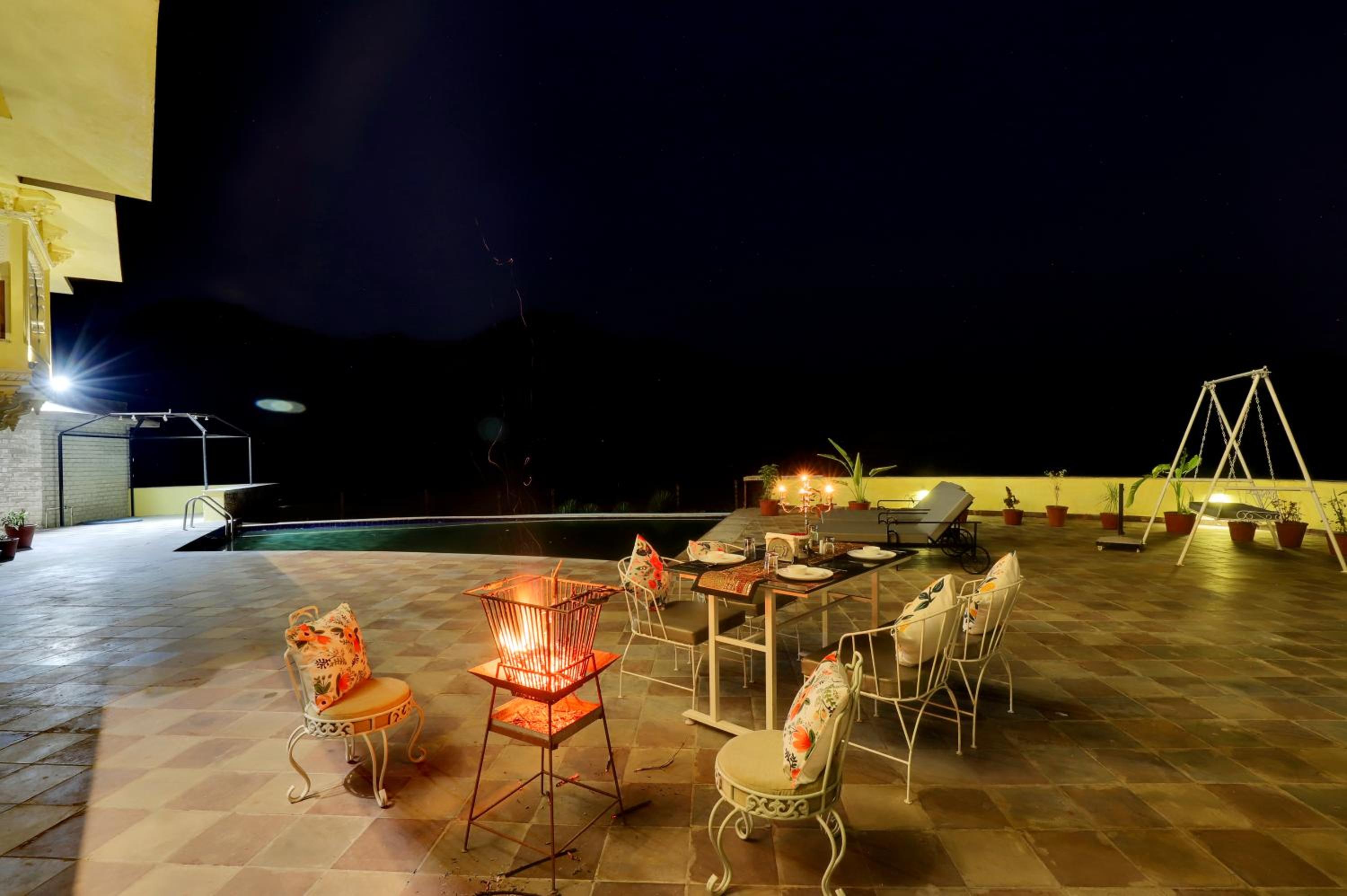 ELIVAAS Ara Valley Luxe 6BHK Aravali Estate with Pvt Pool view 2