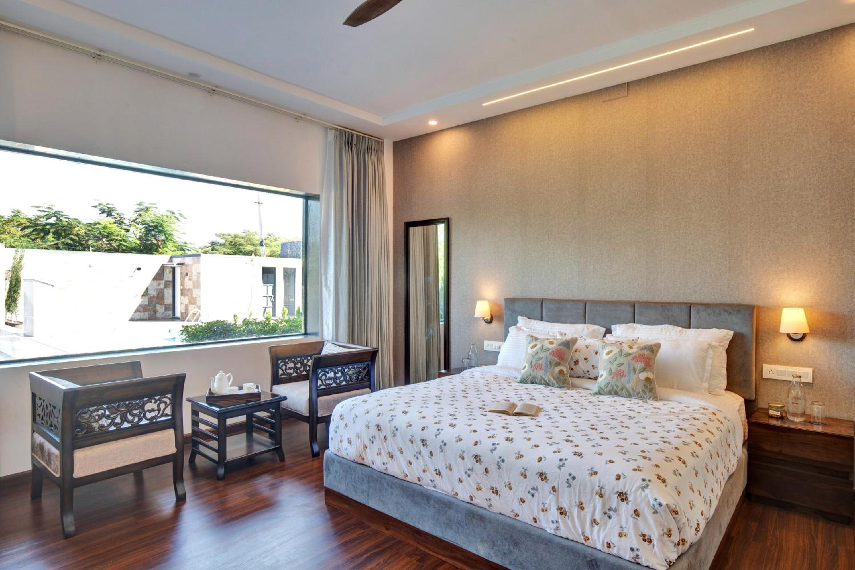 hotel room