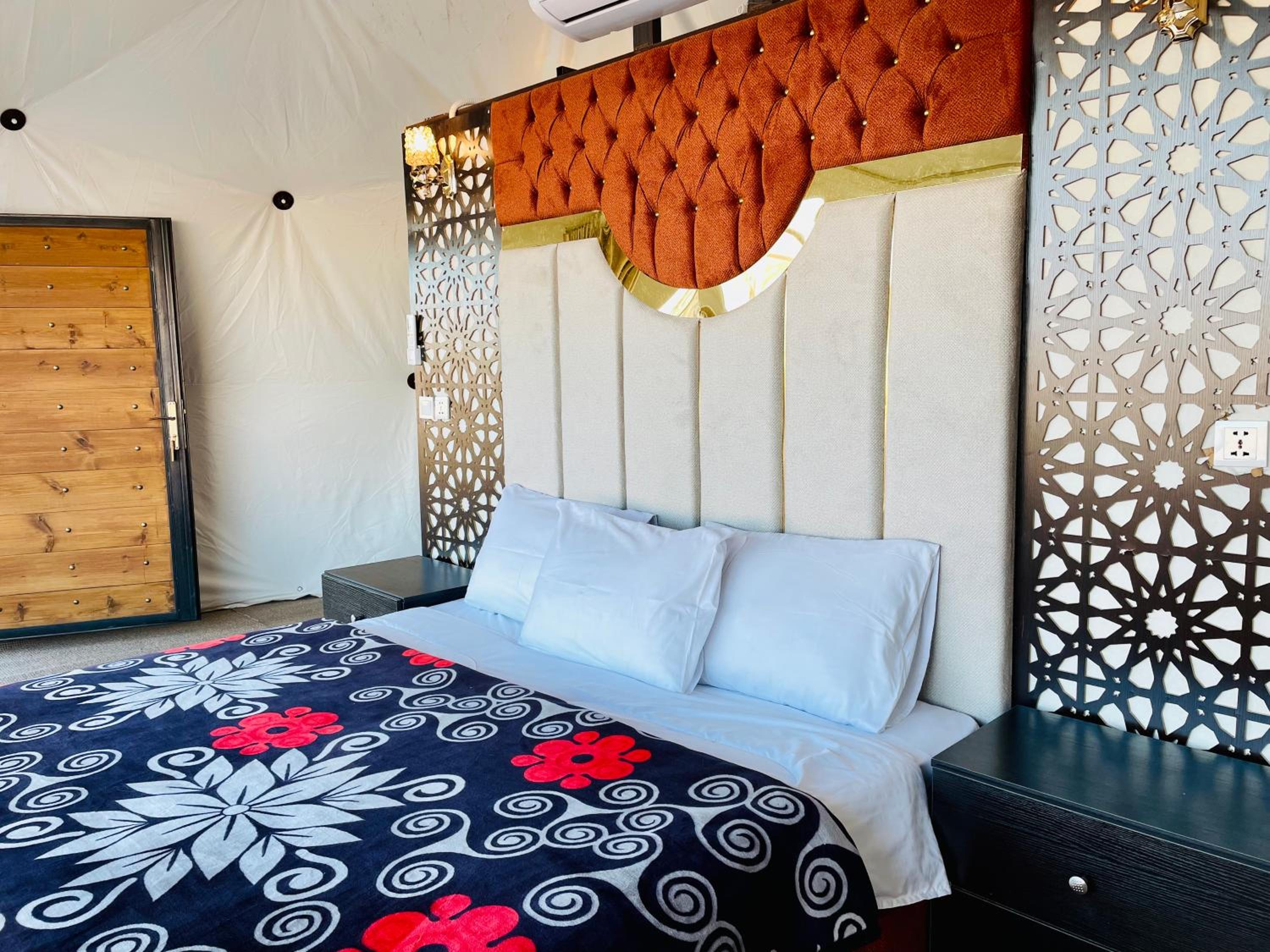 Hasan Zawaideh Luxury Camp 2 85