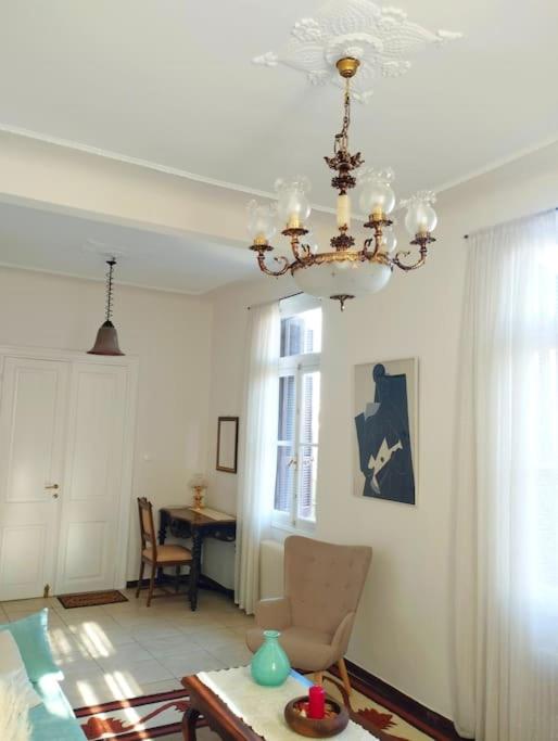 Calliope's Neoclassical Home in the heart of Plaka