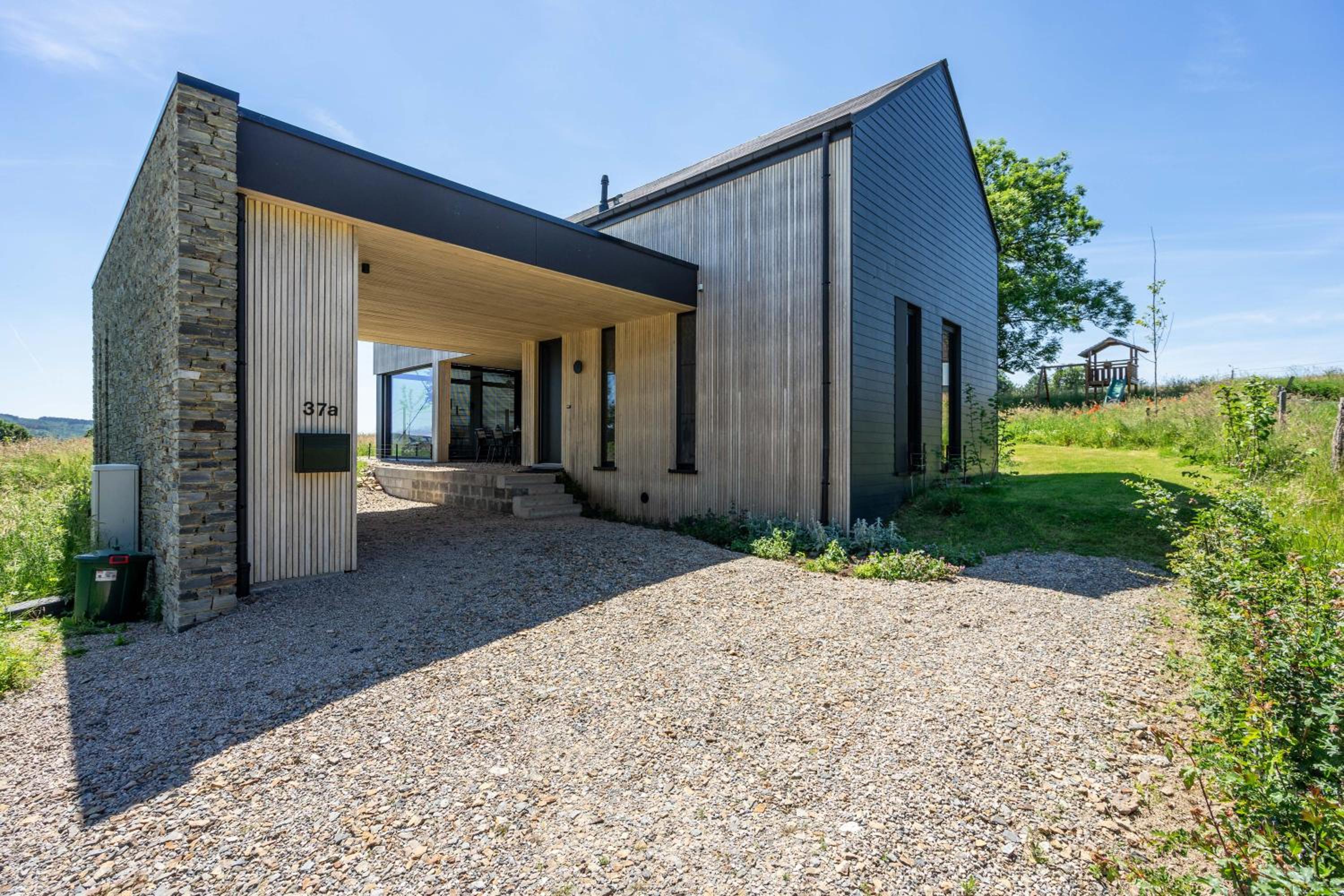 Arduenna Silva ecologic designer house