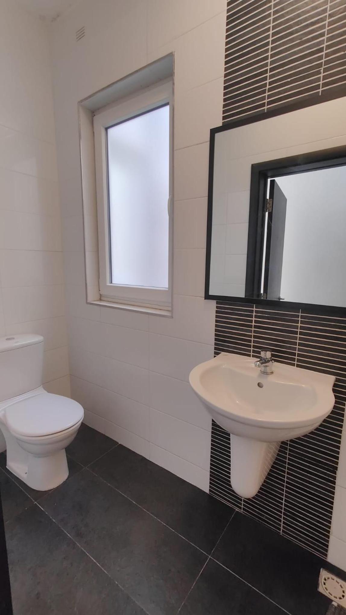 Super Located Ground Floor Apartment photo 3