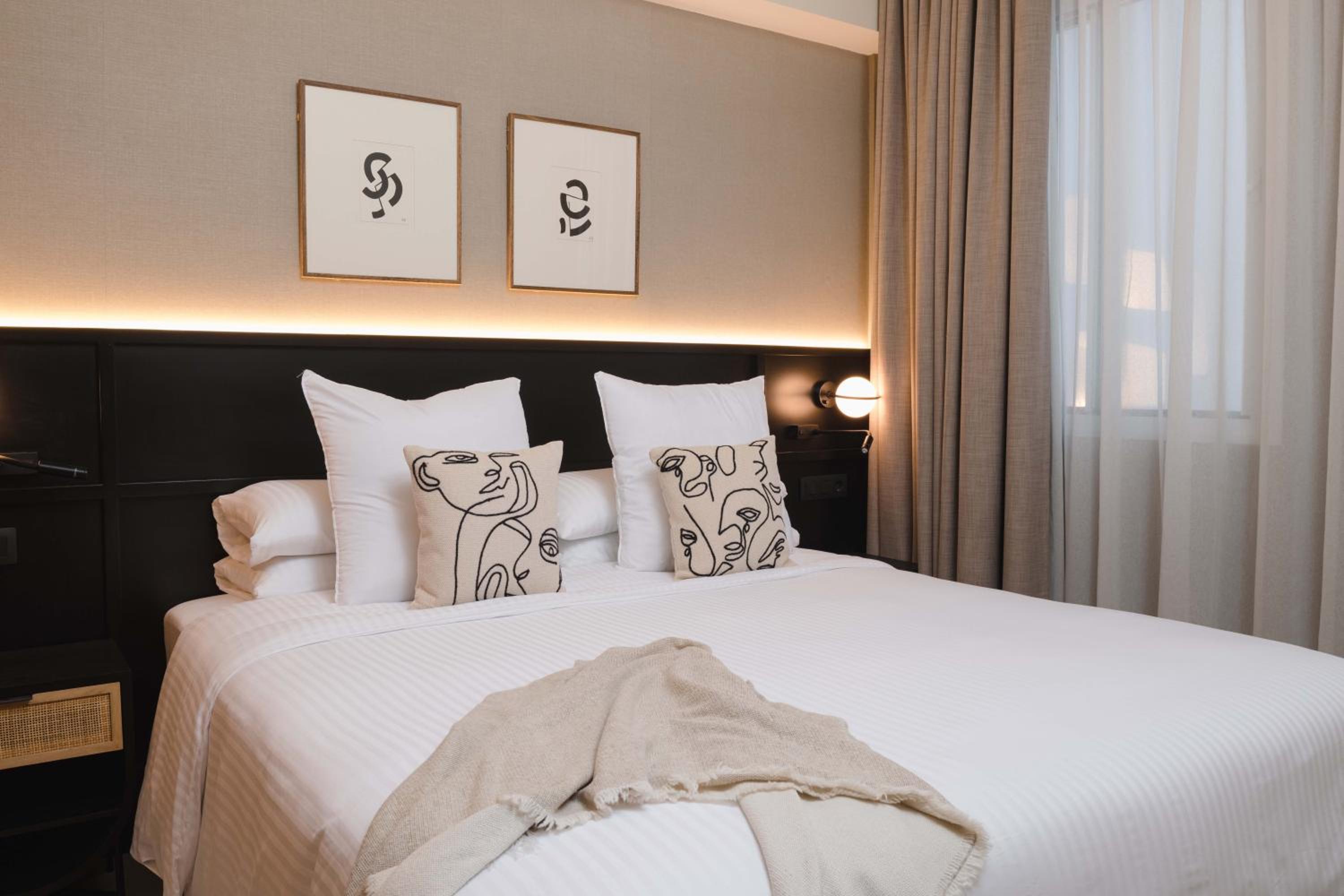 Blue Marina Suites - Boutique Apartments