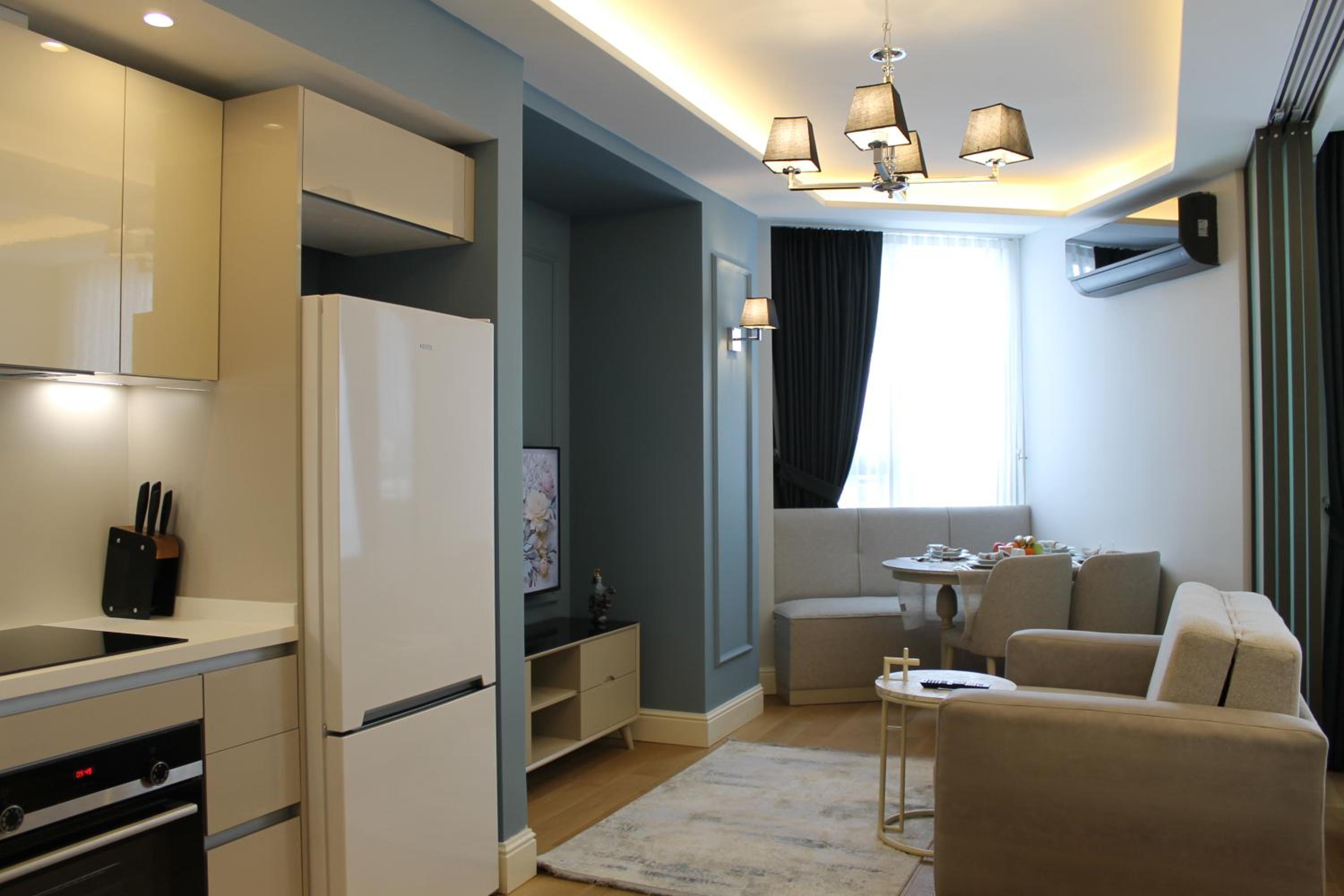 Garlon Residence - Image 228