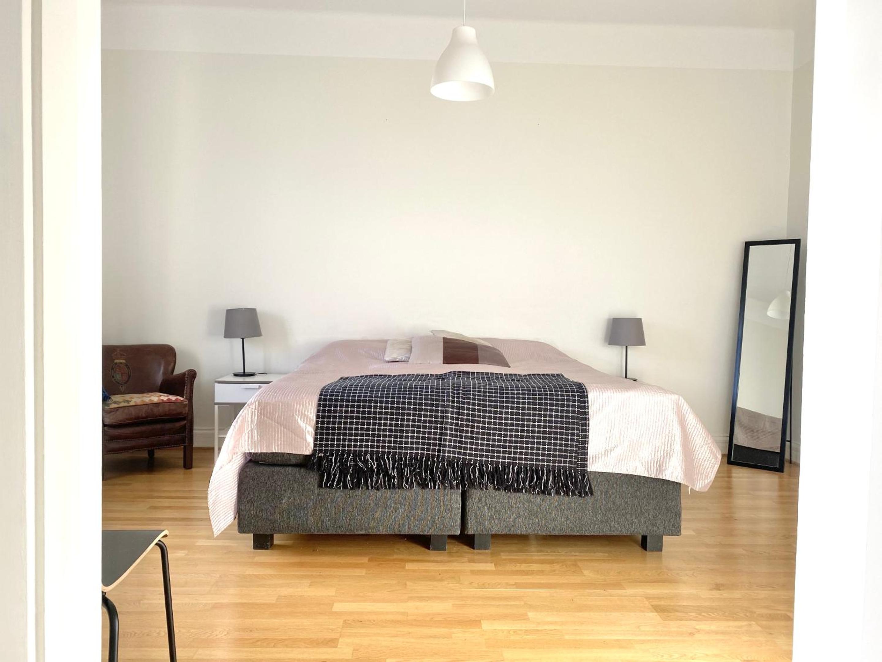 Luxury Apartment In City Centre view 5