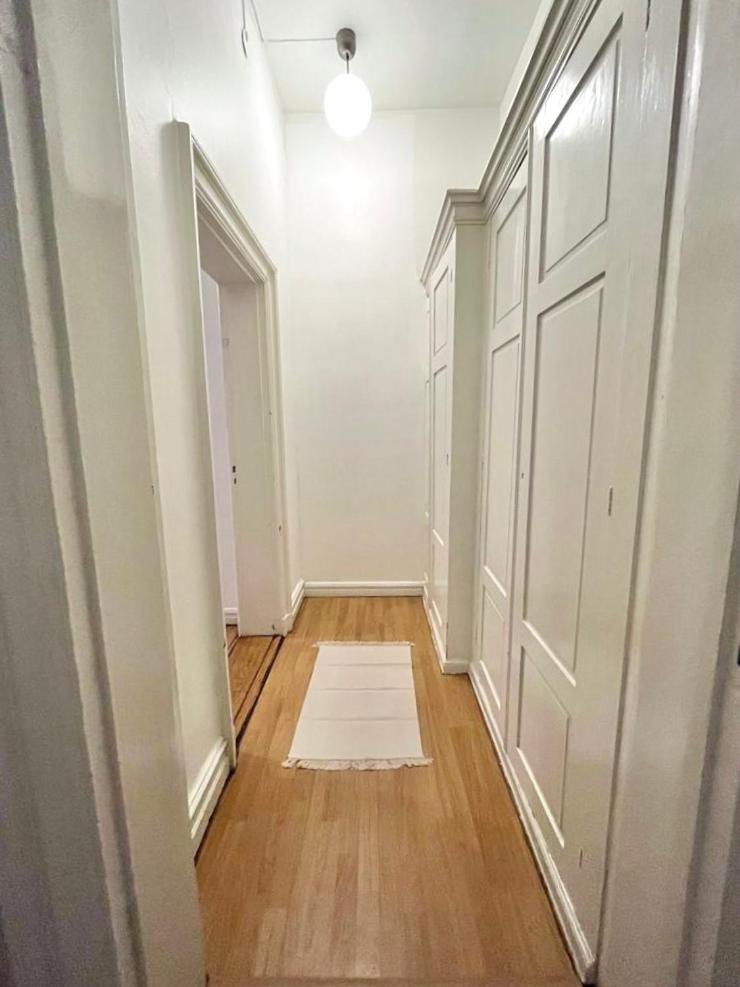 Gorgeous apartment in city centre view 5